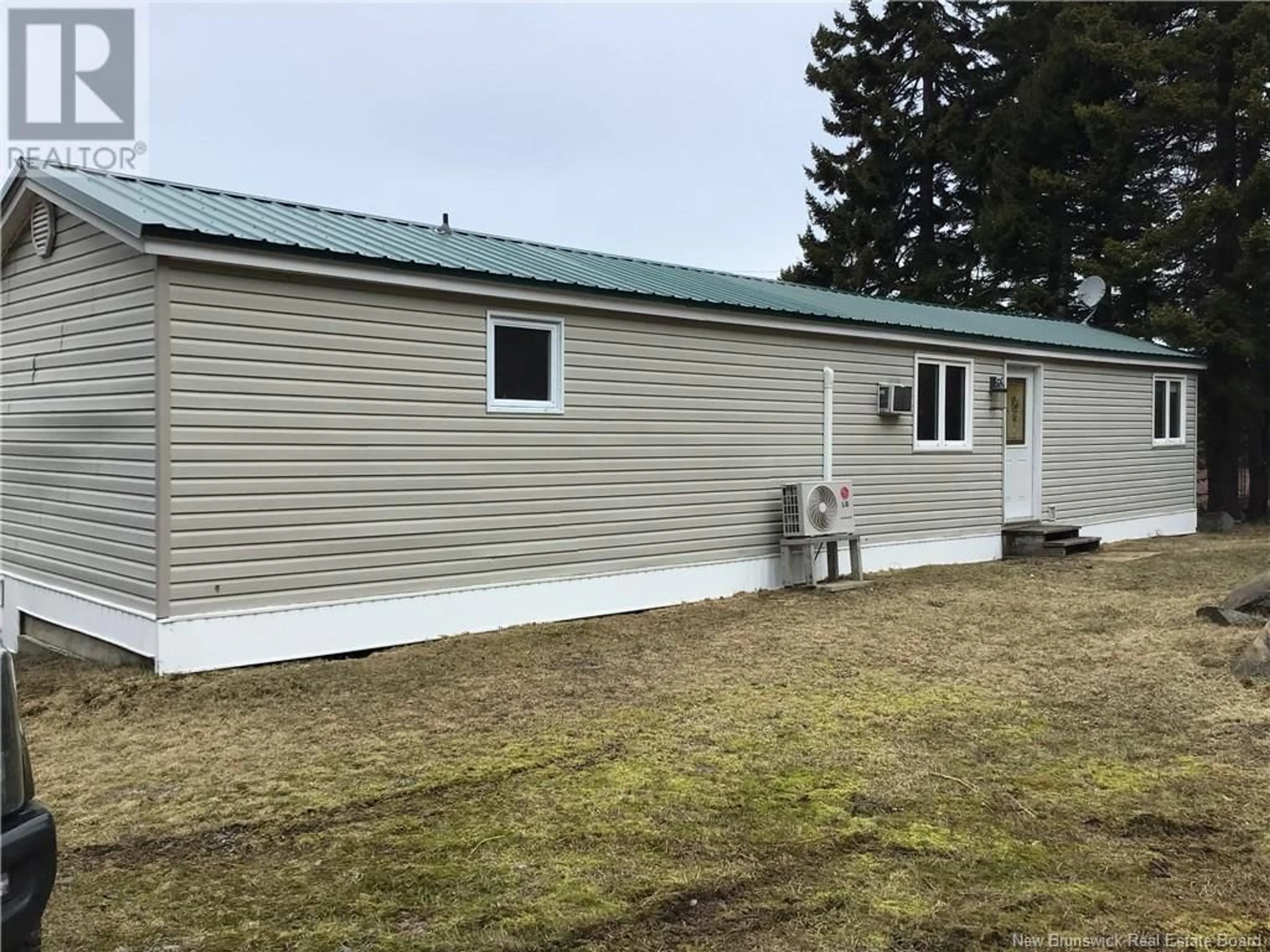 Home with vinyl exterior material, building for 471 772 ROUTE, Deer Island New Brunswick E5V1R7