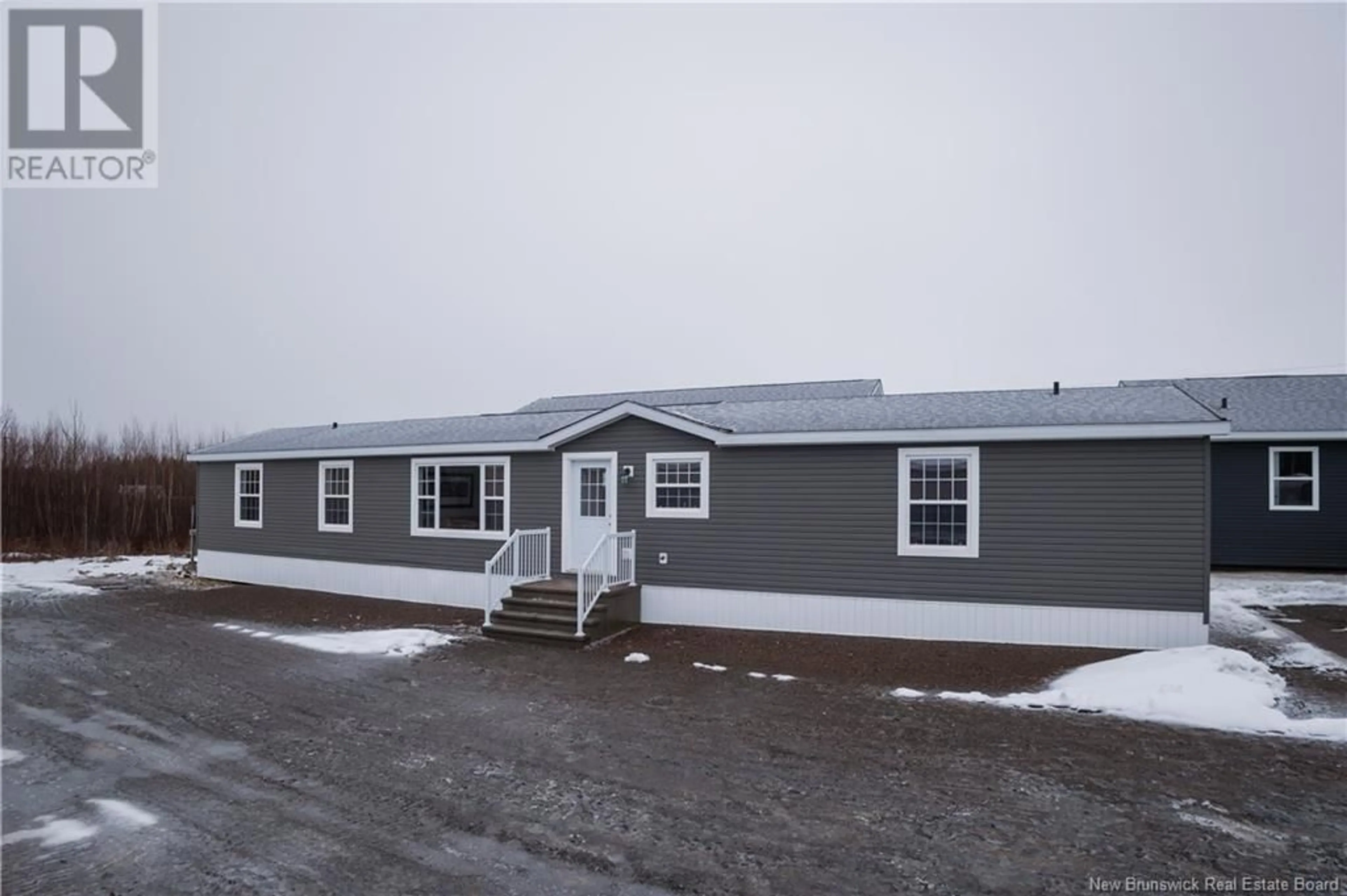 Home with vinyl exterior material, building for 45 LUANNE DRIVE, Lincoln New Brunswick E3B9E5
