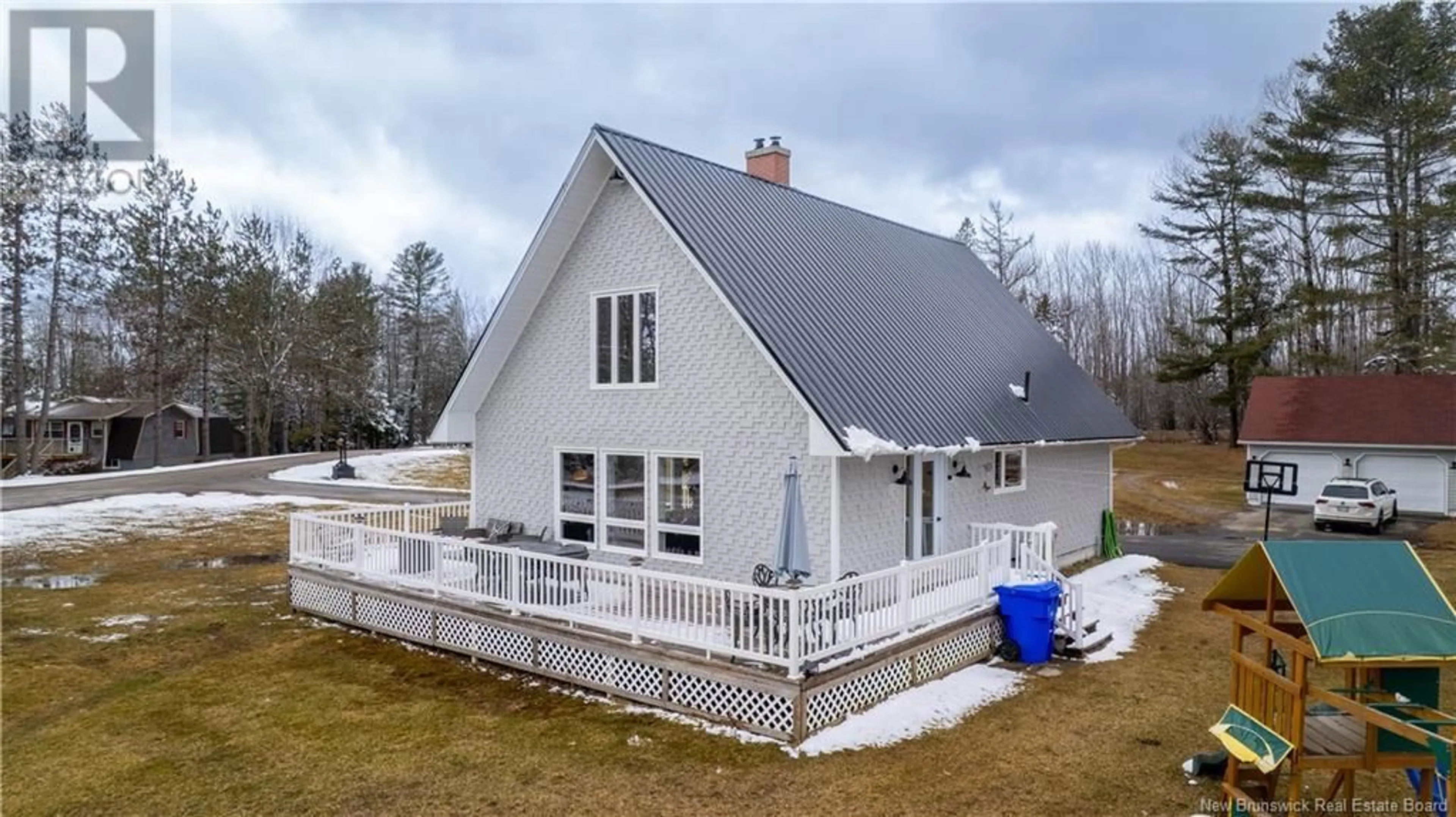 Home with vinyl exterior material, building for 2 MARKS STREET, Dufferin New Brunswick E3L3P8