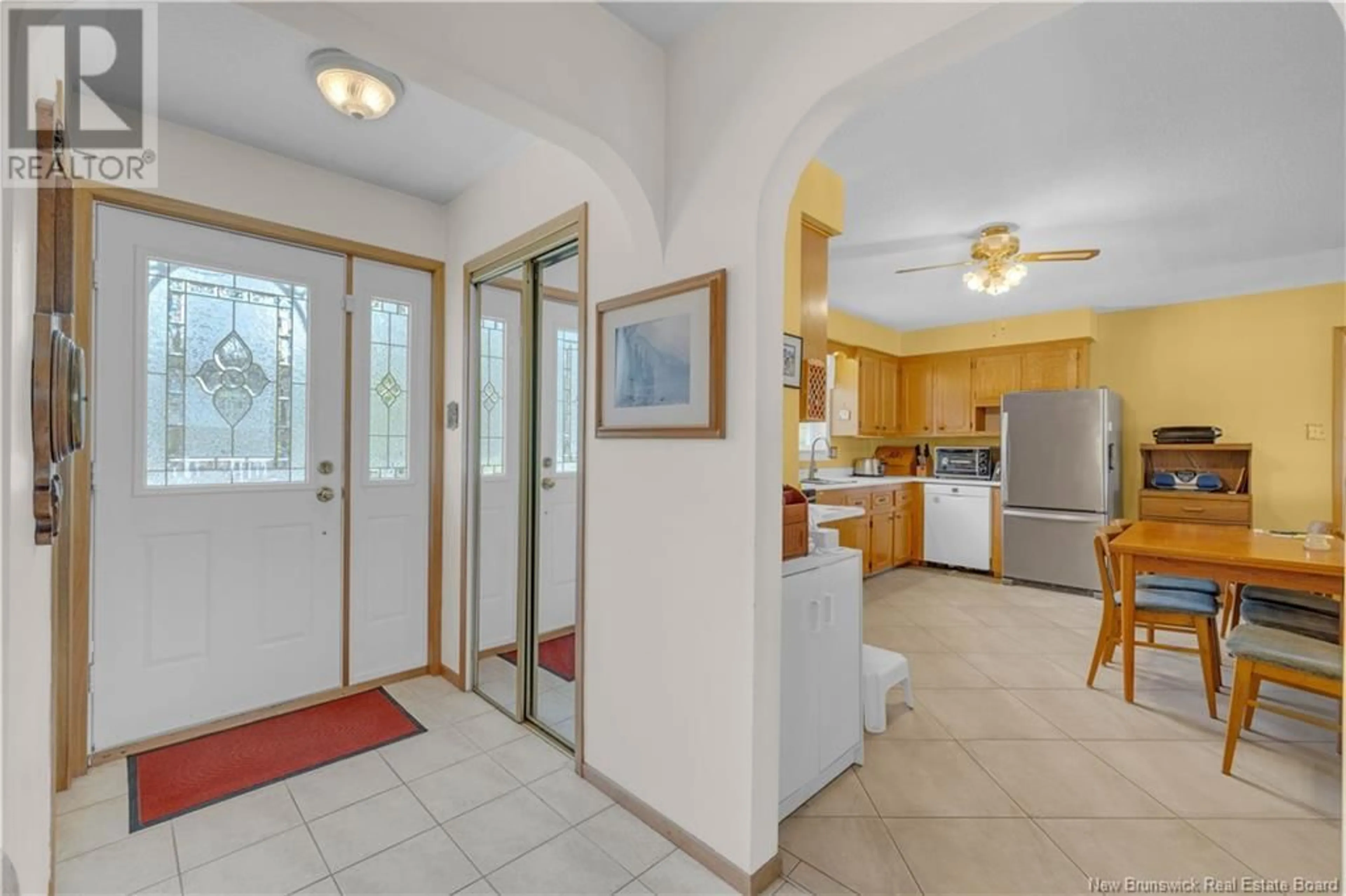 Indoor entryway for 41 RIVERSIDE PARK DRIVE, Grand Bay-Westfield New Brunswick E5K2X7