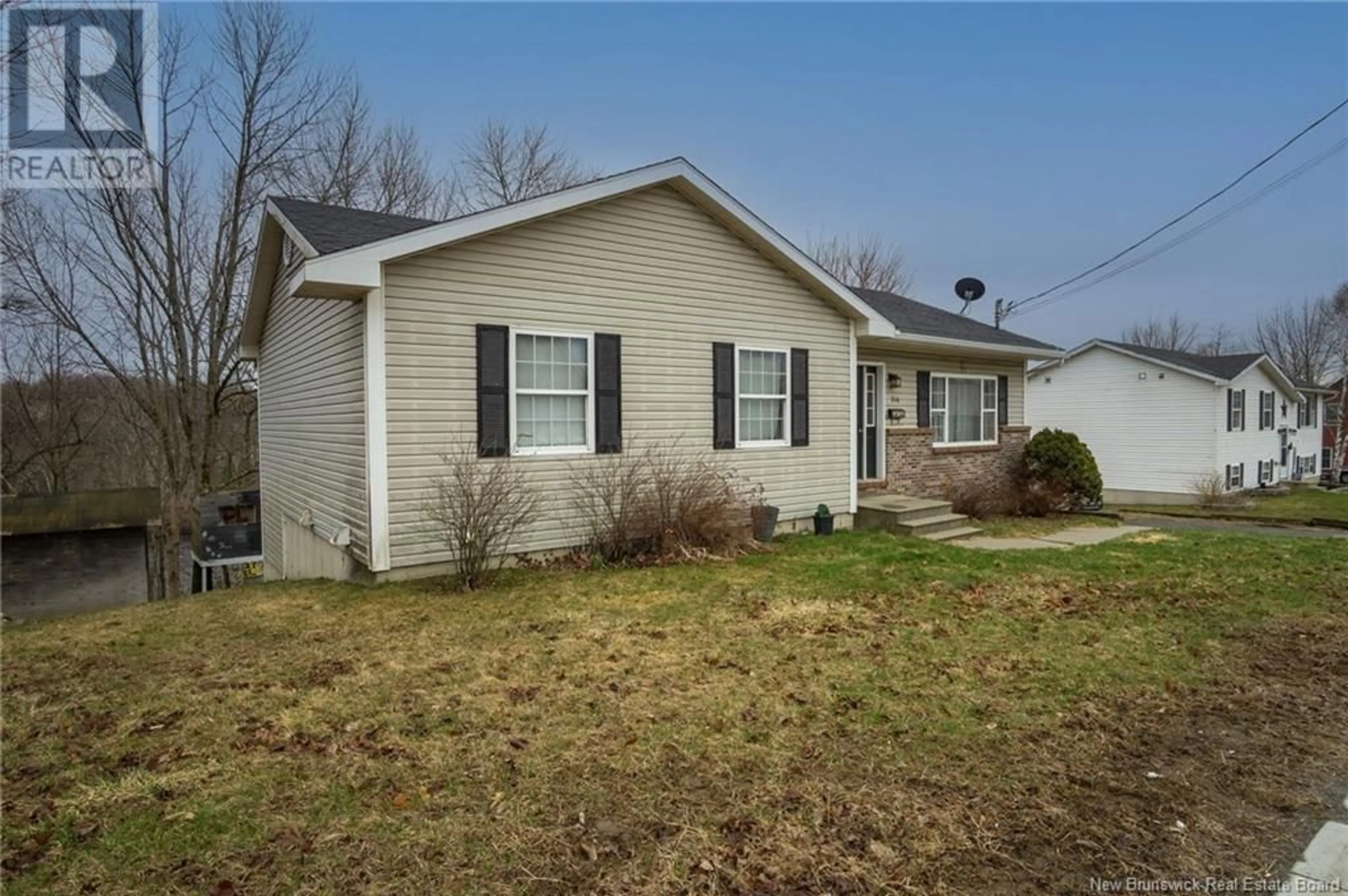 Home with vinyl exterior material, street for 316 MILLTOWN BOULEVARD, St. Stephen New Brunswick E3L1H9