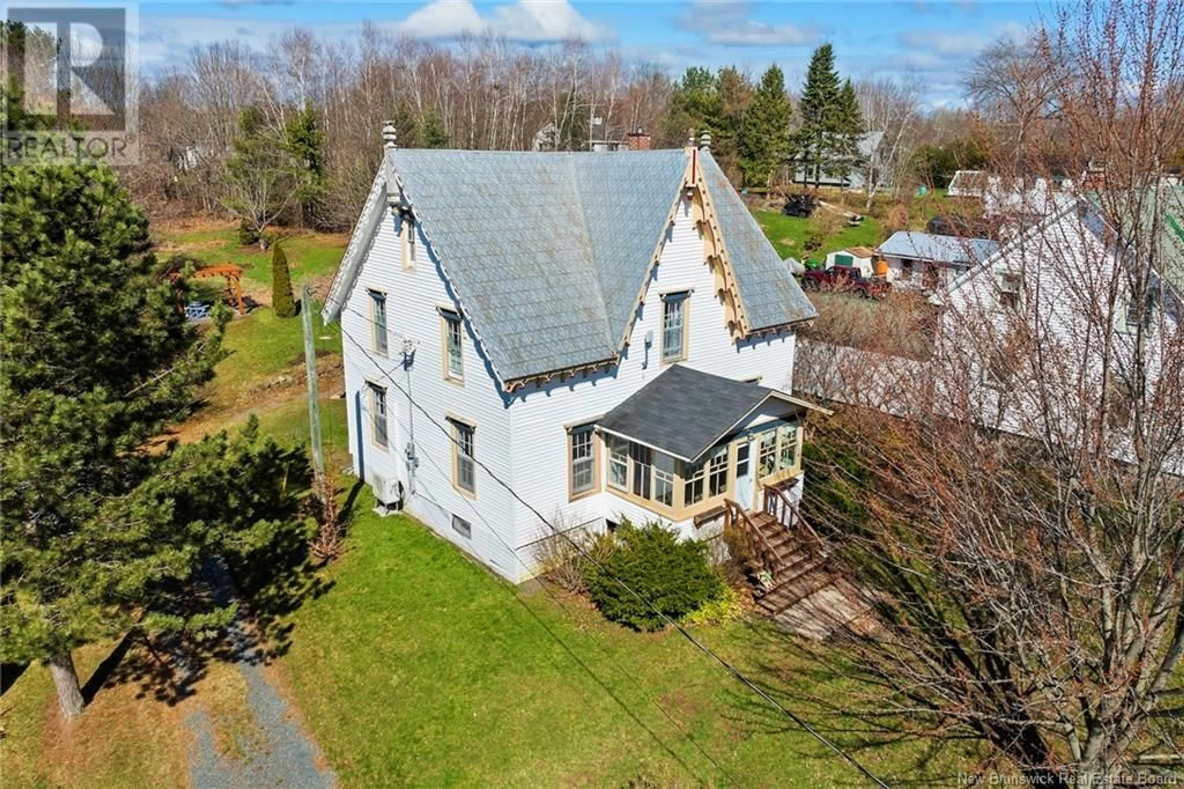 A pic from outside/outdoor area/front of a property/back of a property/a pic from drone, building for 25 TILLEY ROAD, Gagetown New Brunswick E5M1A7