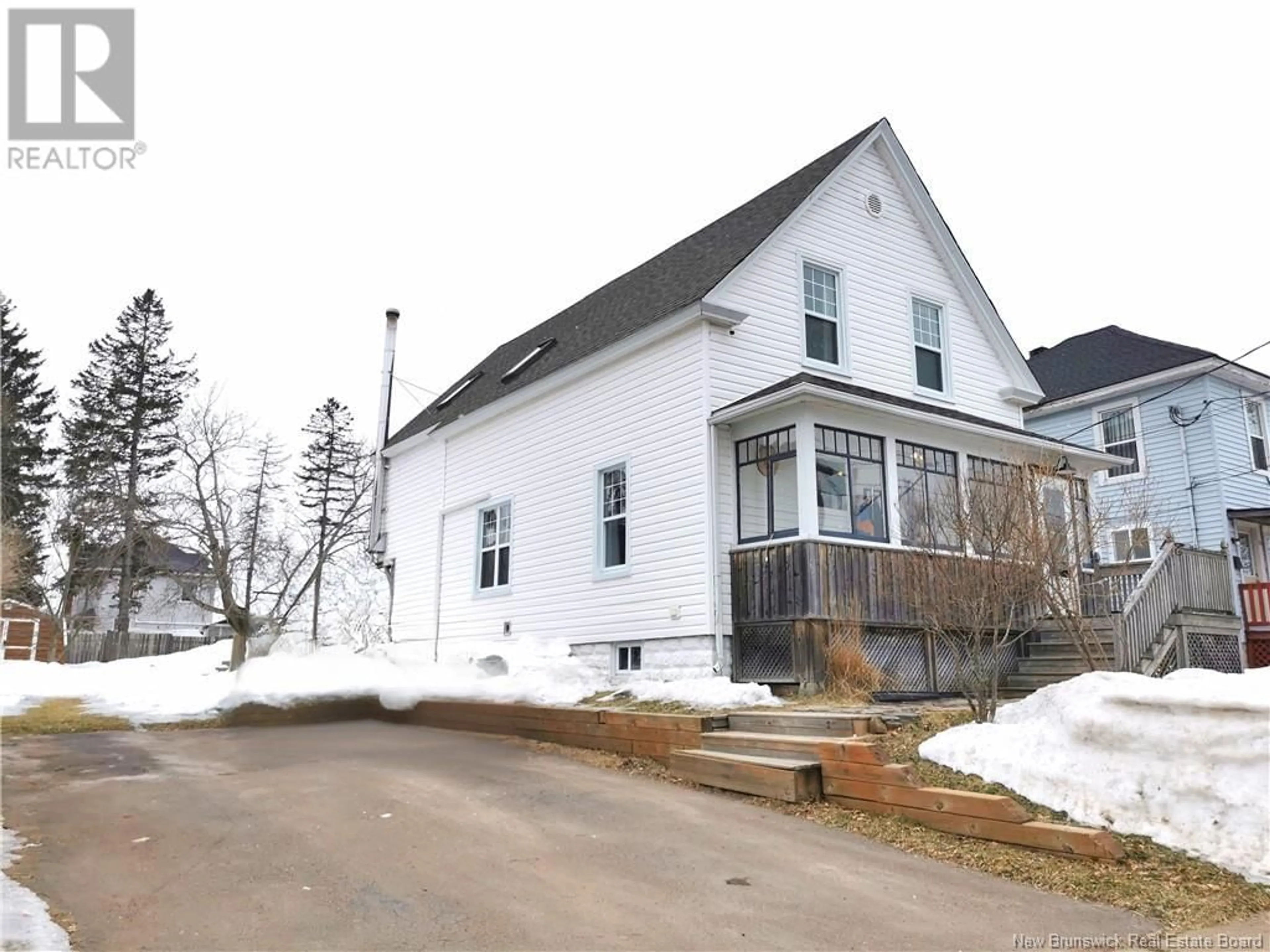 Unknown for 30 EDWARD STREET, Moncton New Brunswick E1A3Y7