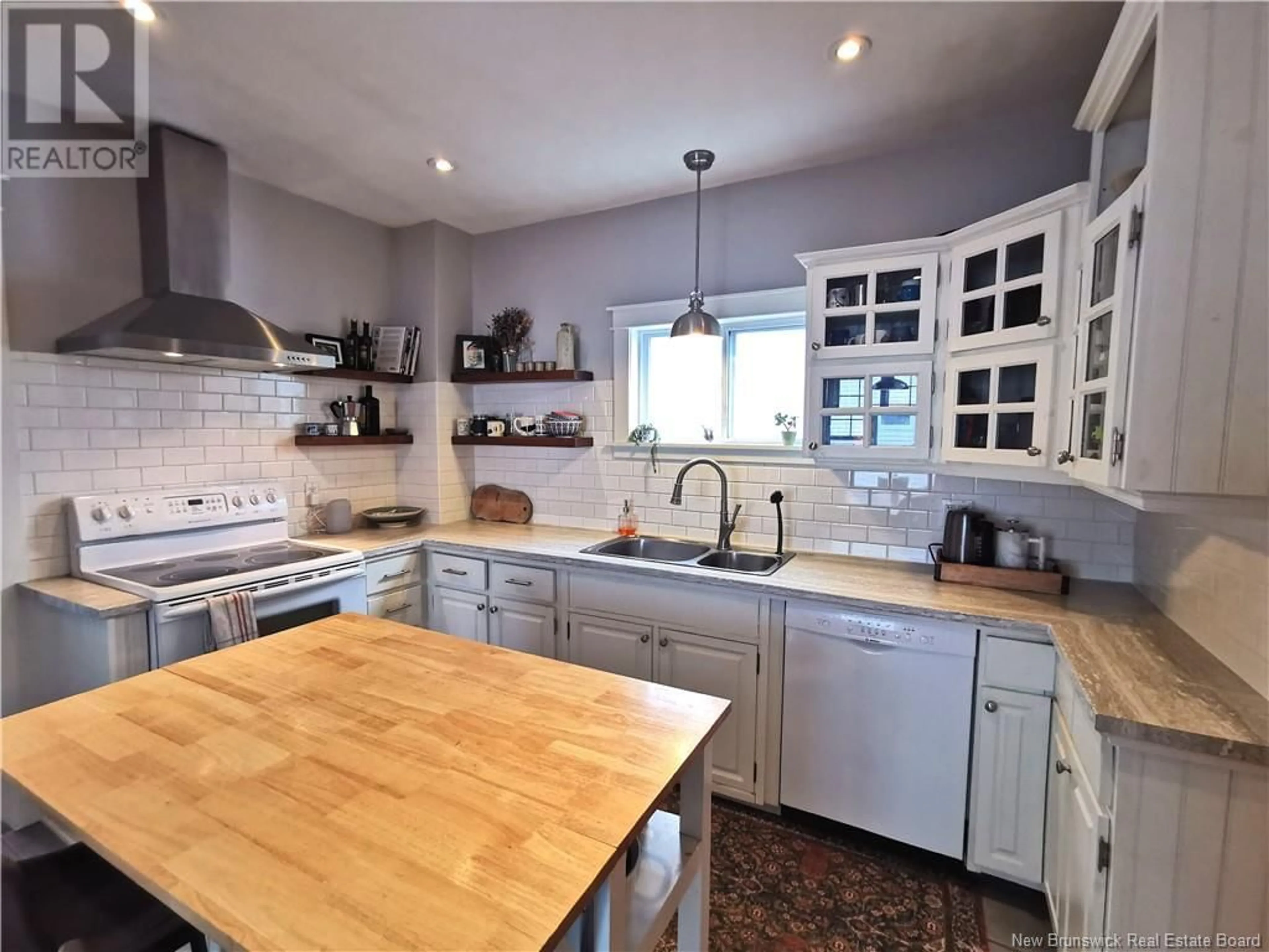 Open concept kitchen, ceramic/tile floor for 30 EDWARD STREET, Moncton New Brunswick E1A3Y7