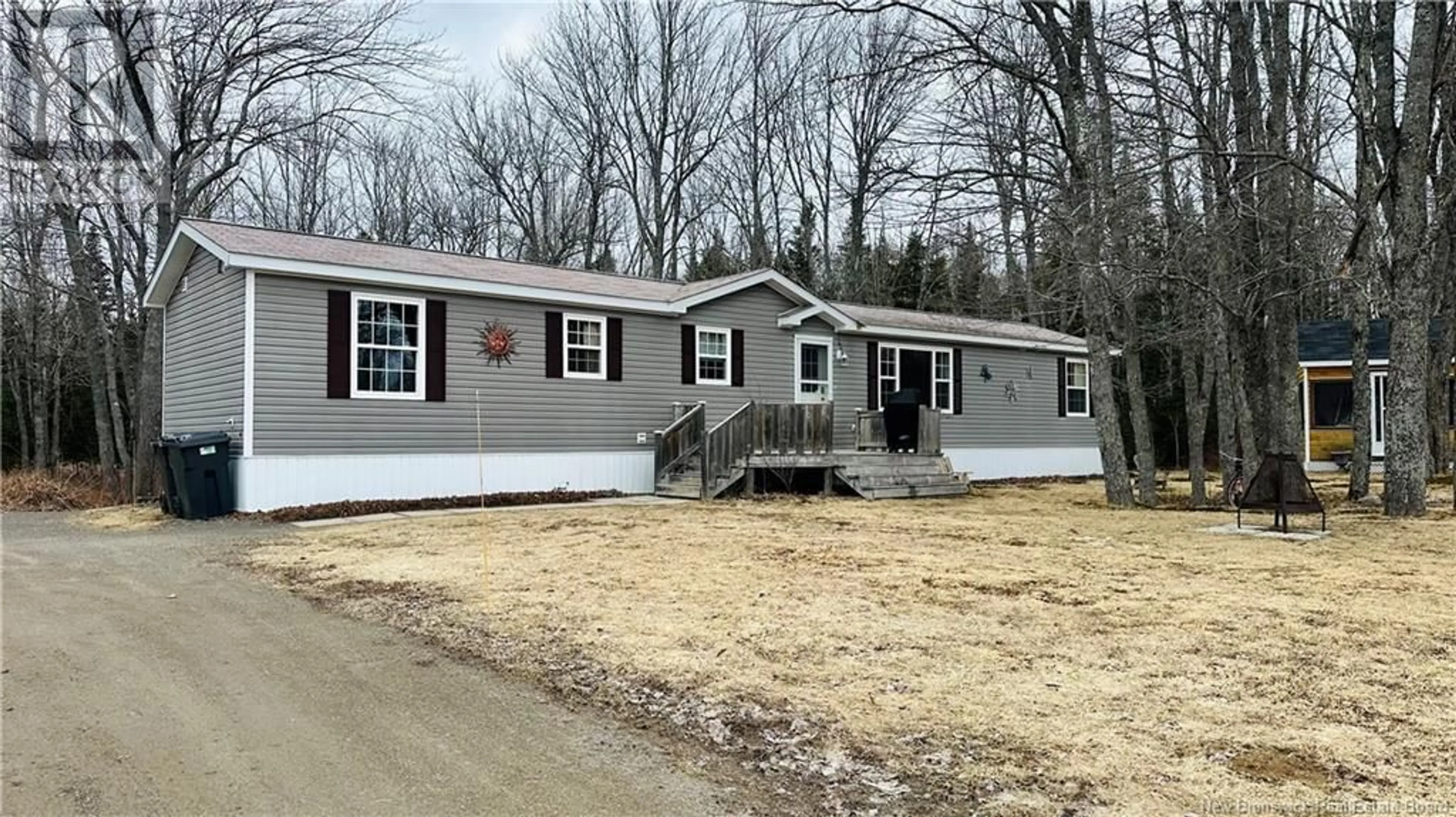 Home with vinyl exterior material, street for 42 RUE DES PLAINES, Rogersville New Brunswick E4Y2C9