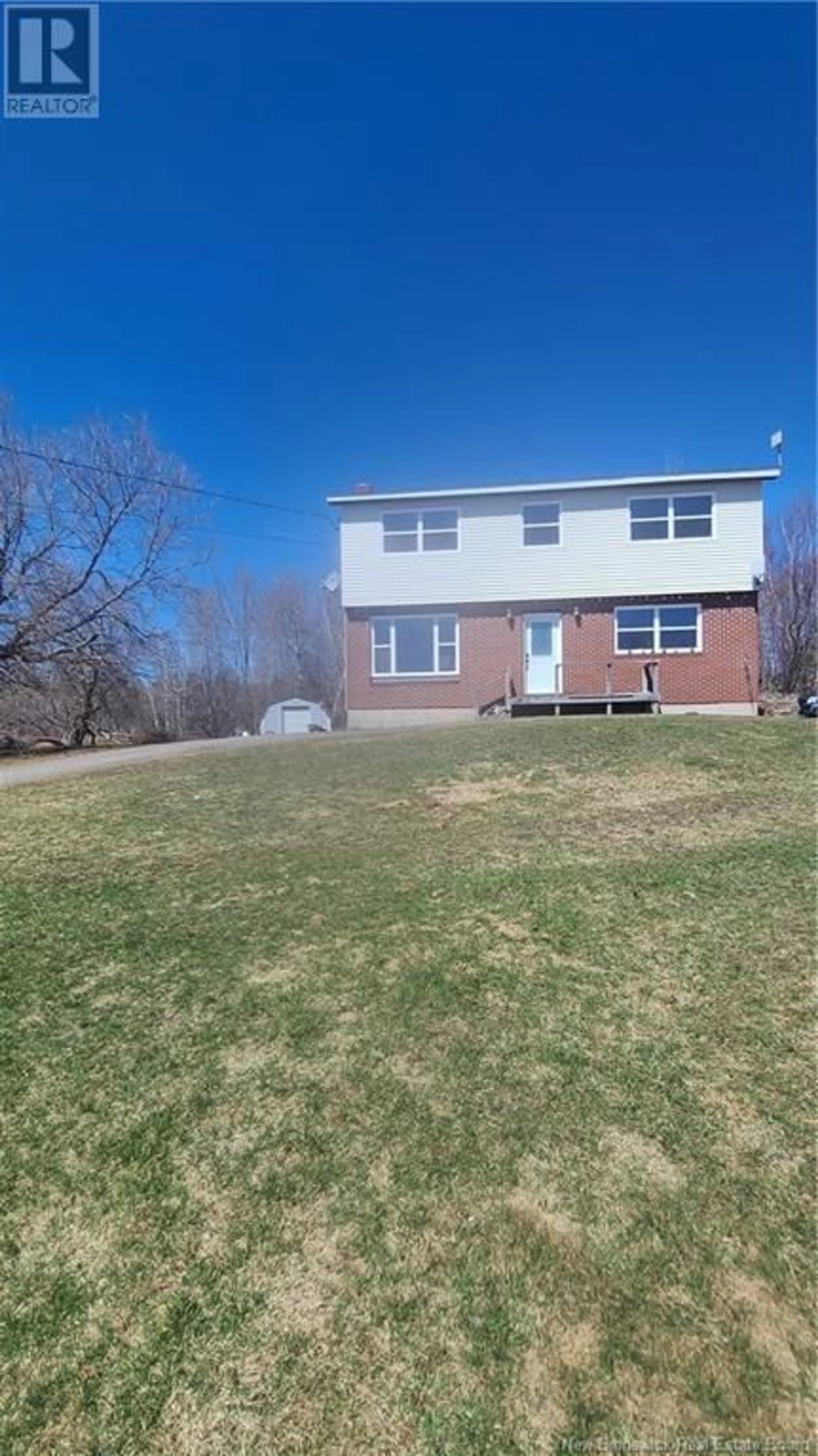 A pic from outside/outdoor area/front of a property/back of a property/a pic from drone, street for 275 NEWBURG ROAD, Pembroke New Brunswick E7N1X6