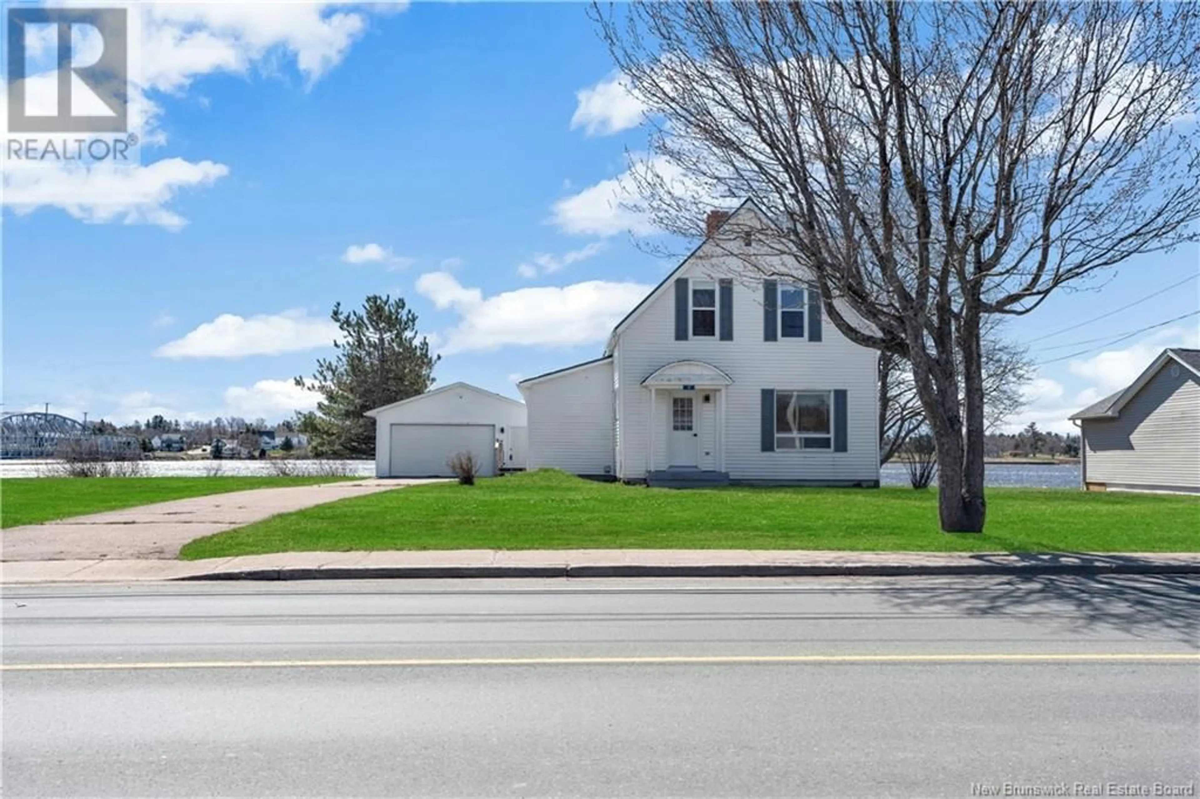 Home with vinyl exterior material, street for 7 BONAR LAW AVENUE, Rexton New Brunswick E4W1V6