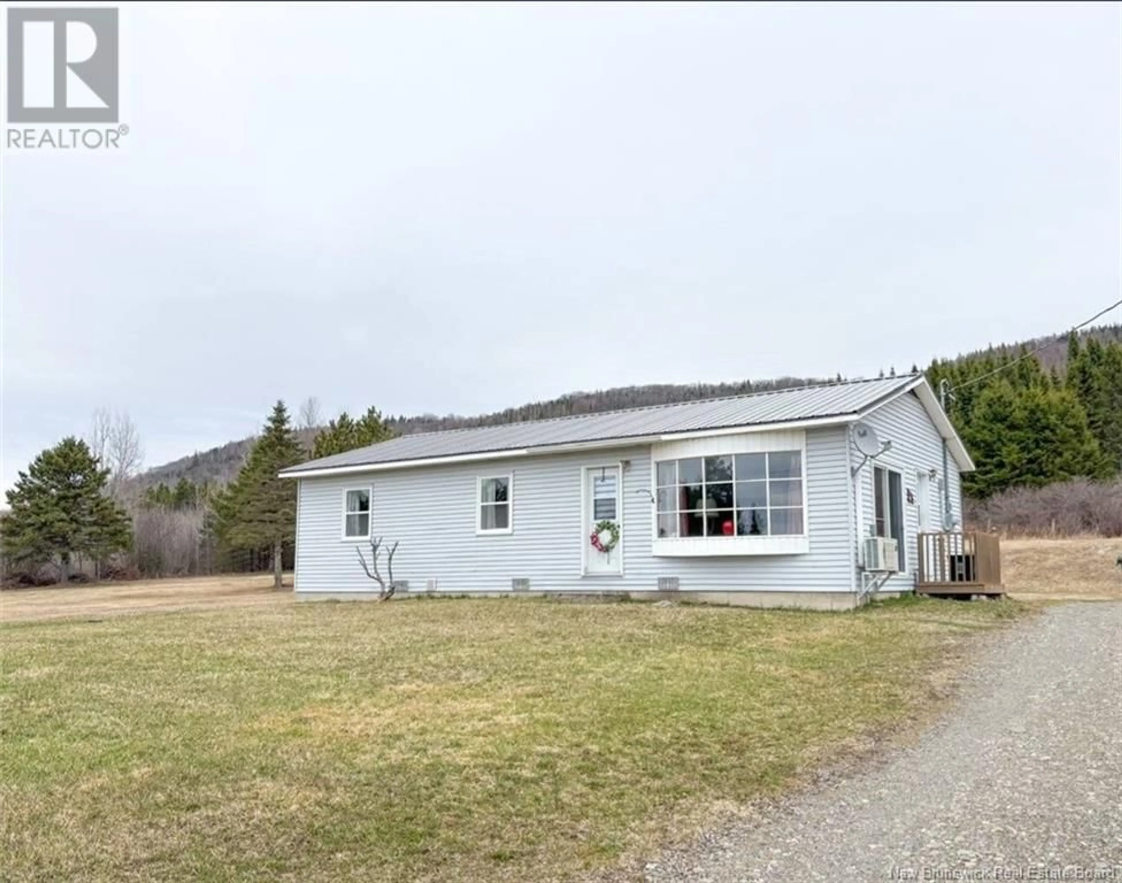 A pic from outside/outdoor area/front of a property/back of a property/a pic from drone, unknown for 141 OAKLAND ROAD, Oakland New Brunswick E7L2W5