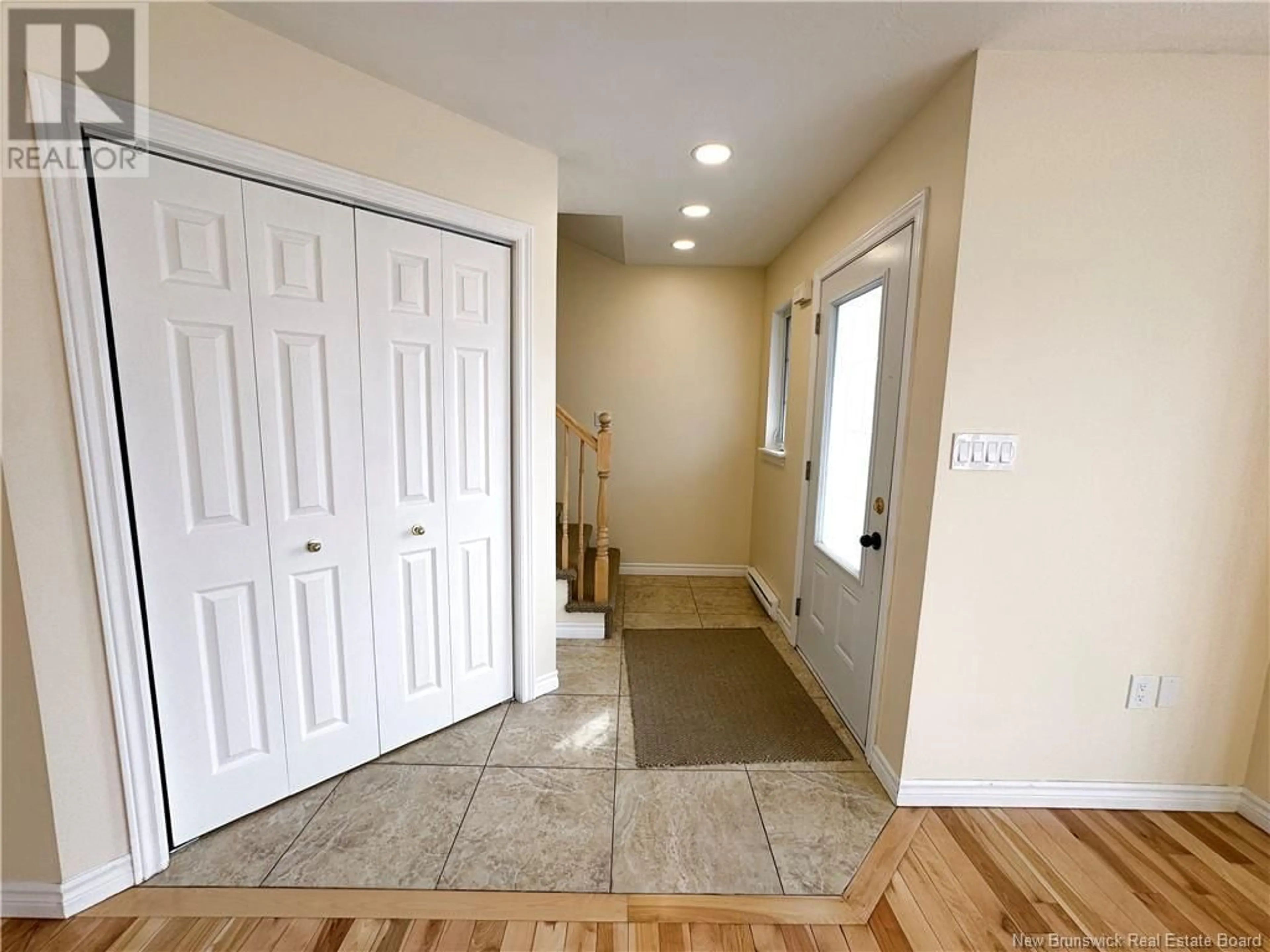 Indoor entryway for 40 MOSSYOAK CRESCENT, Moncton New Brunswick E1G0J7
