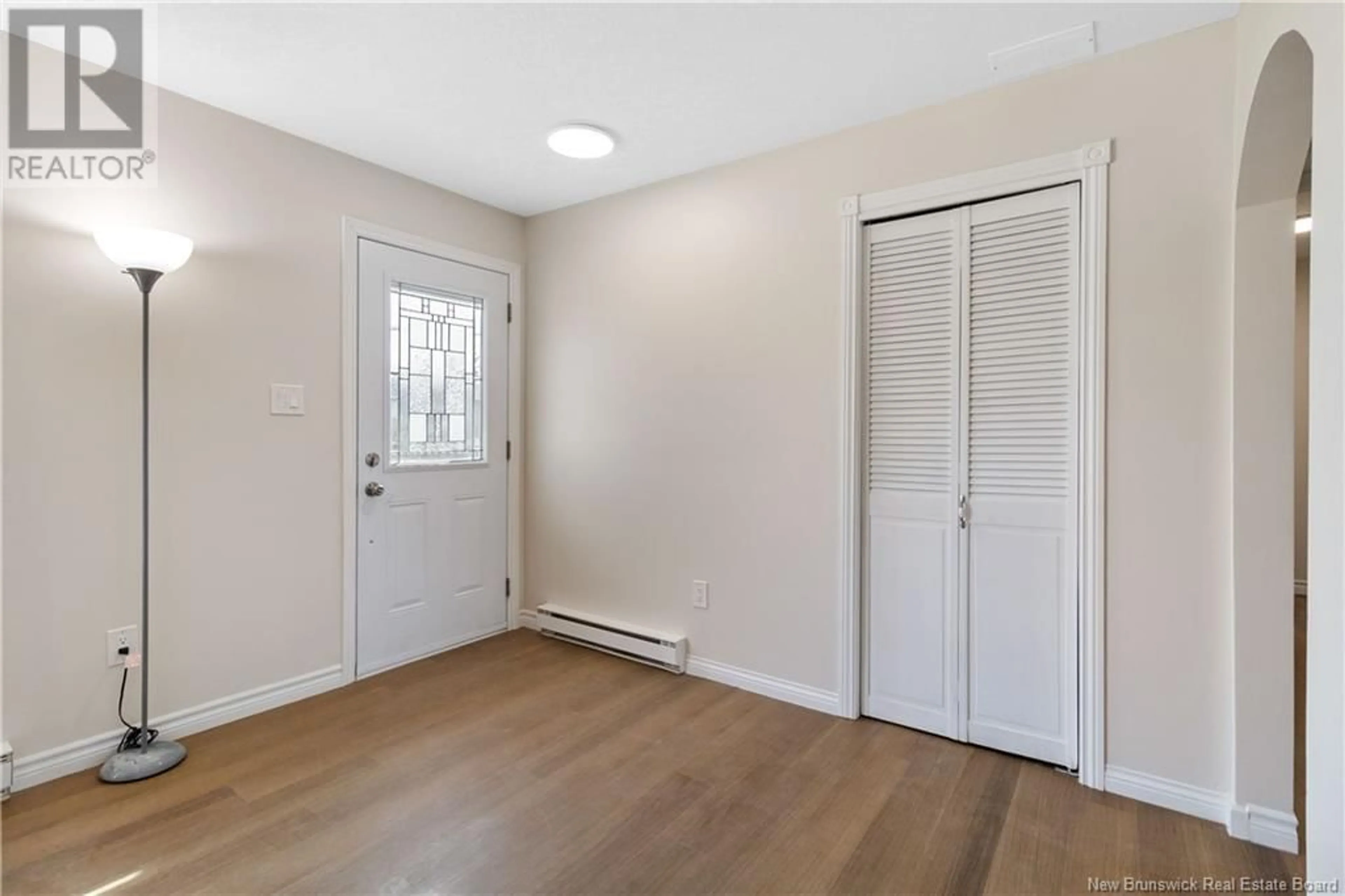 Indoor entryway for 295 KENDRA, Moncton New Brunswick E1C8W8