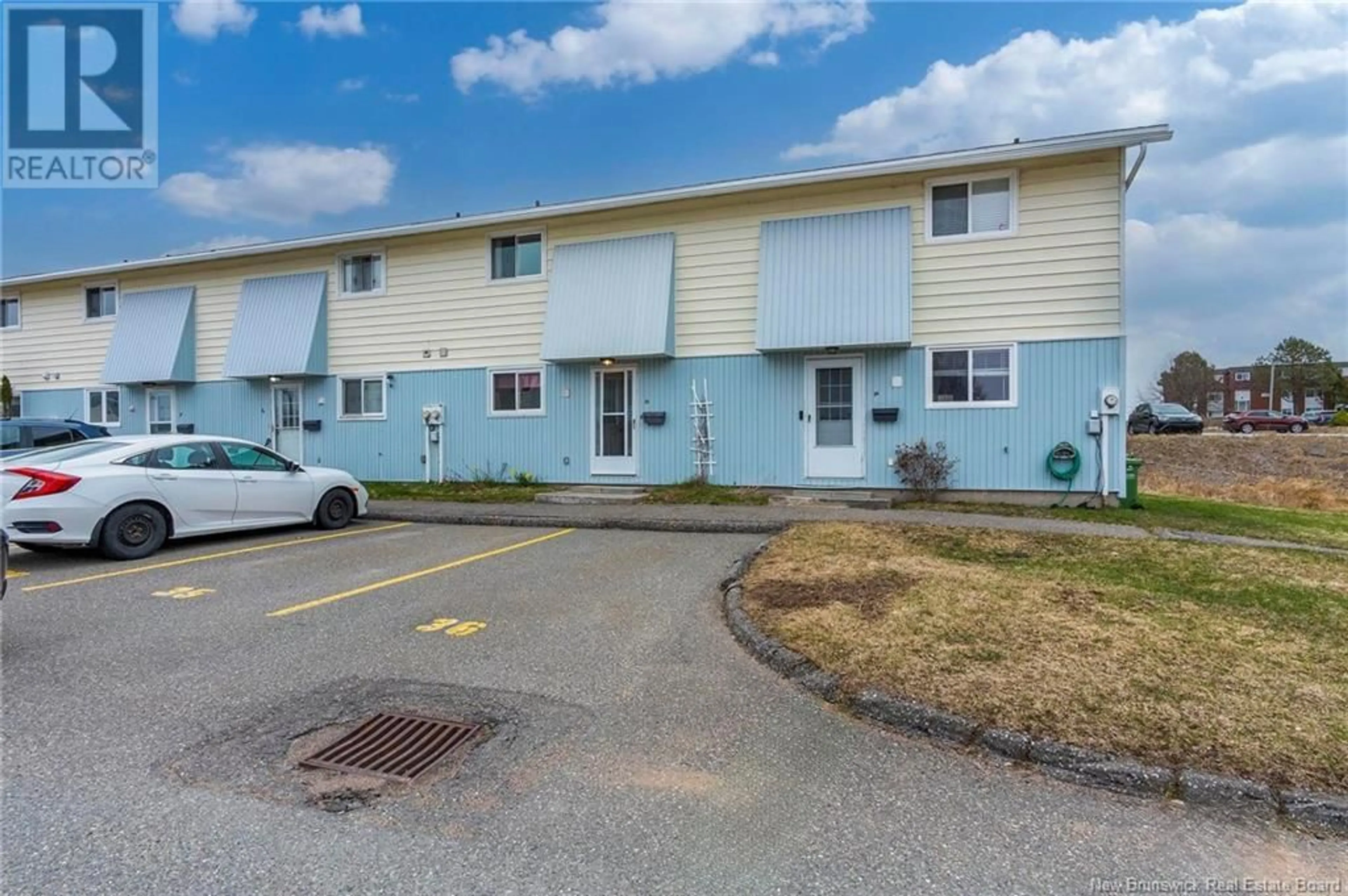 Unknown for 35 WOODSIDE PARK, Saint John New Brunswick E2J3T8