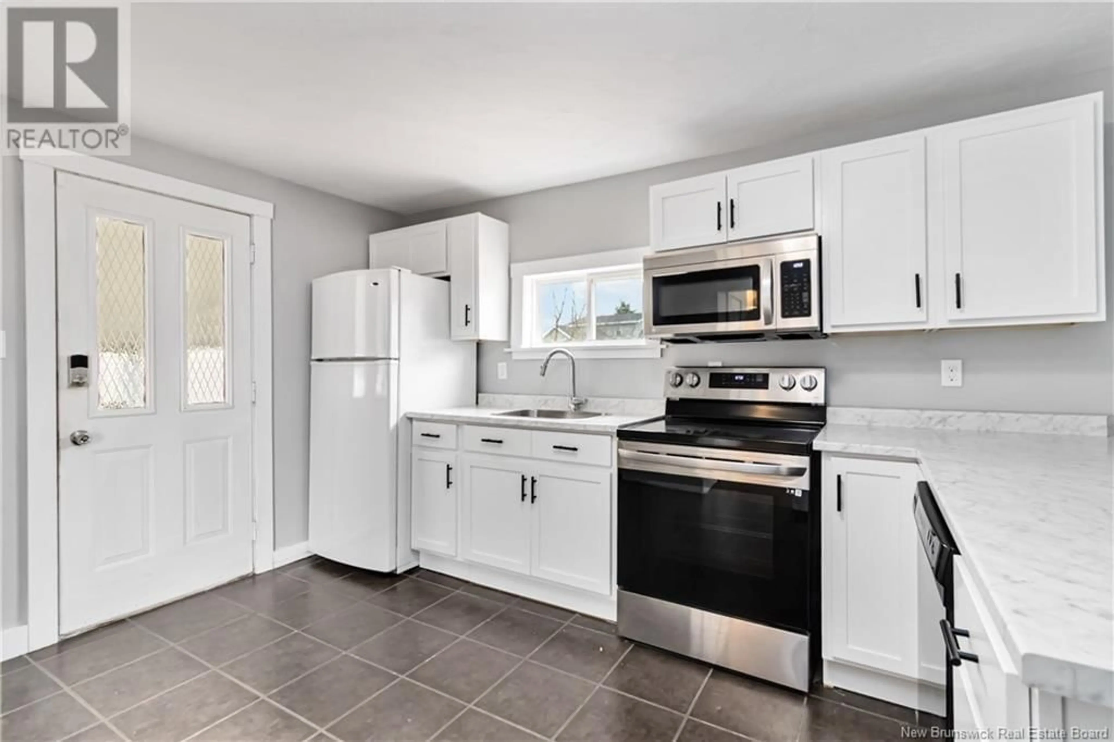 Standard kitchen, ceramic/tile floor for 122 SPRUCE STREET, Moncton New Brunswick E1C7K3
