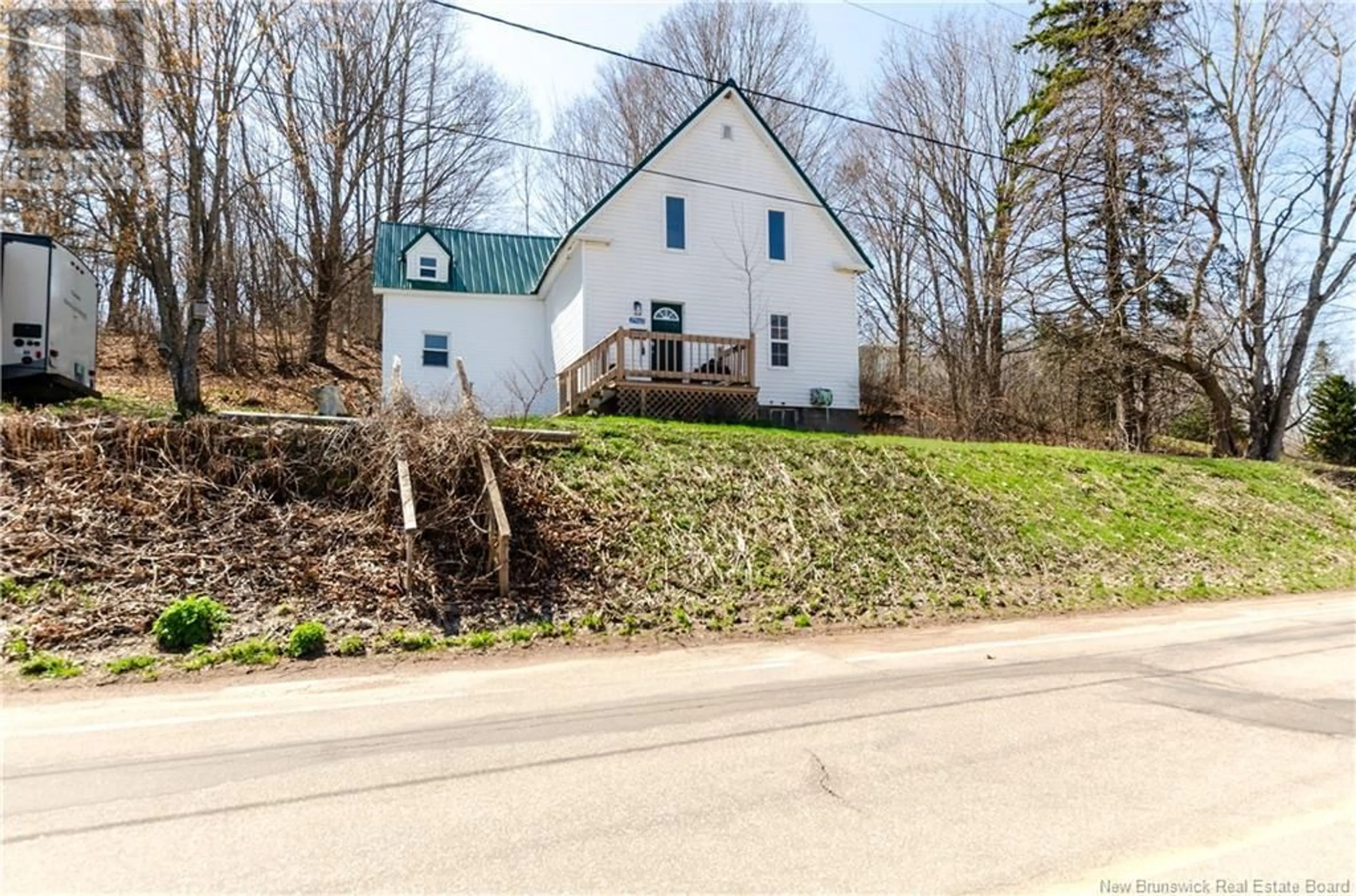 A pic from outside/outdoor area/front of a property/back of a property/a pic from drone, street for 2960 MAIN STREET, Hillsborough New Brunswick E4H2Y9