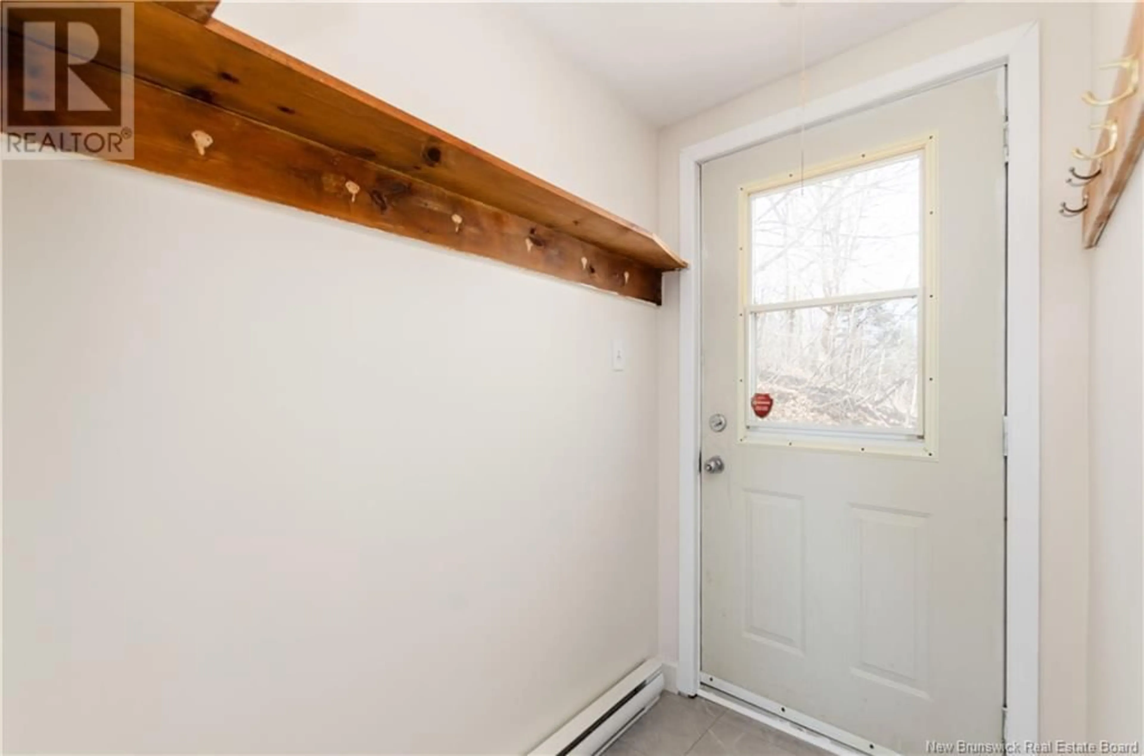 Indoor entryway for 2960 MAIN STREET, Hillsborough New Brunswick E4H2Y9
