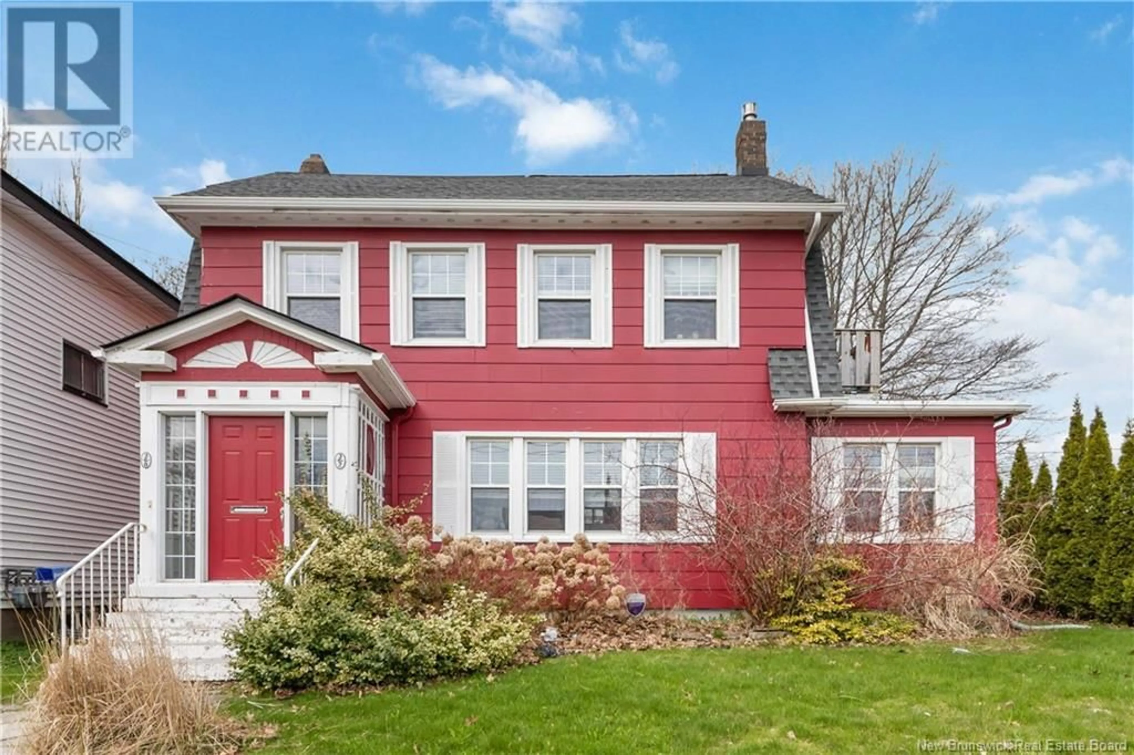 Home with vinyl exterior material, street for 360-362 CAMERON STREET, Moncton New Brunswick E1C5Z6