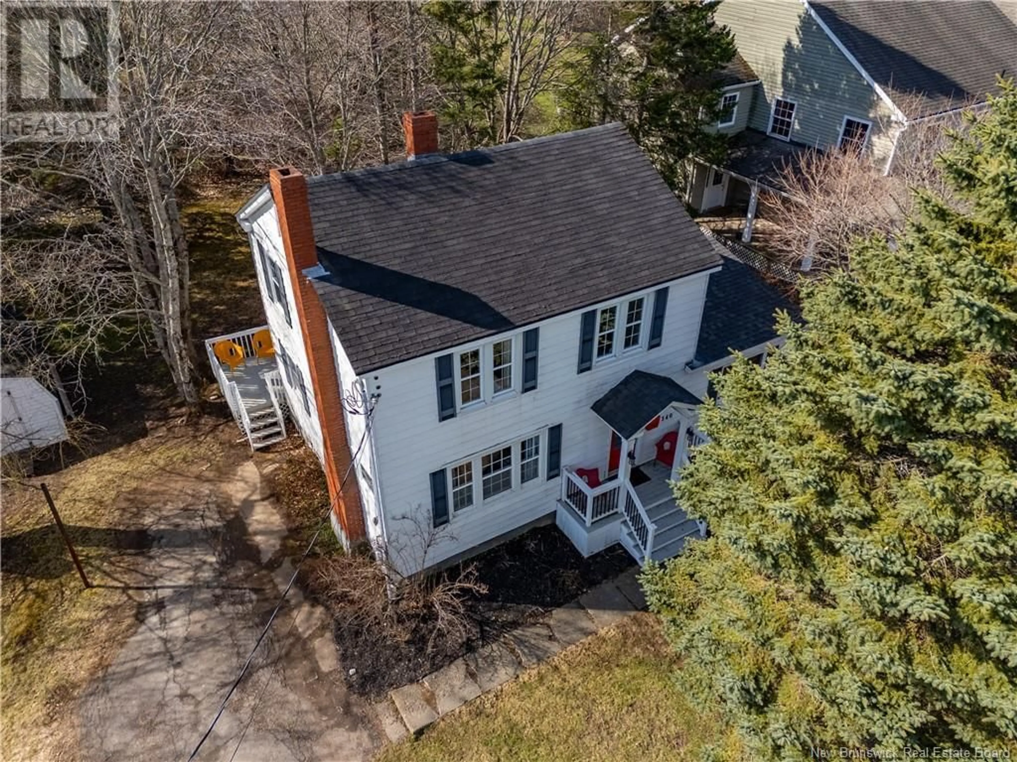 A pic from outside/outdoor area/front of a property/back of a property/a pic from drone, building for 340 SHEDIAC ROAD, Moncton New Brunswick E1A2S7