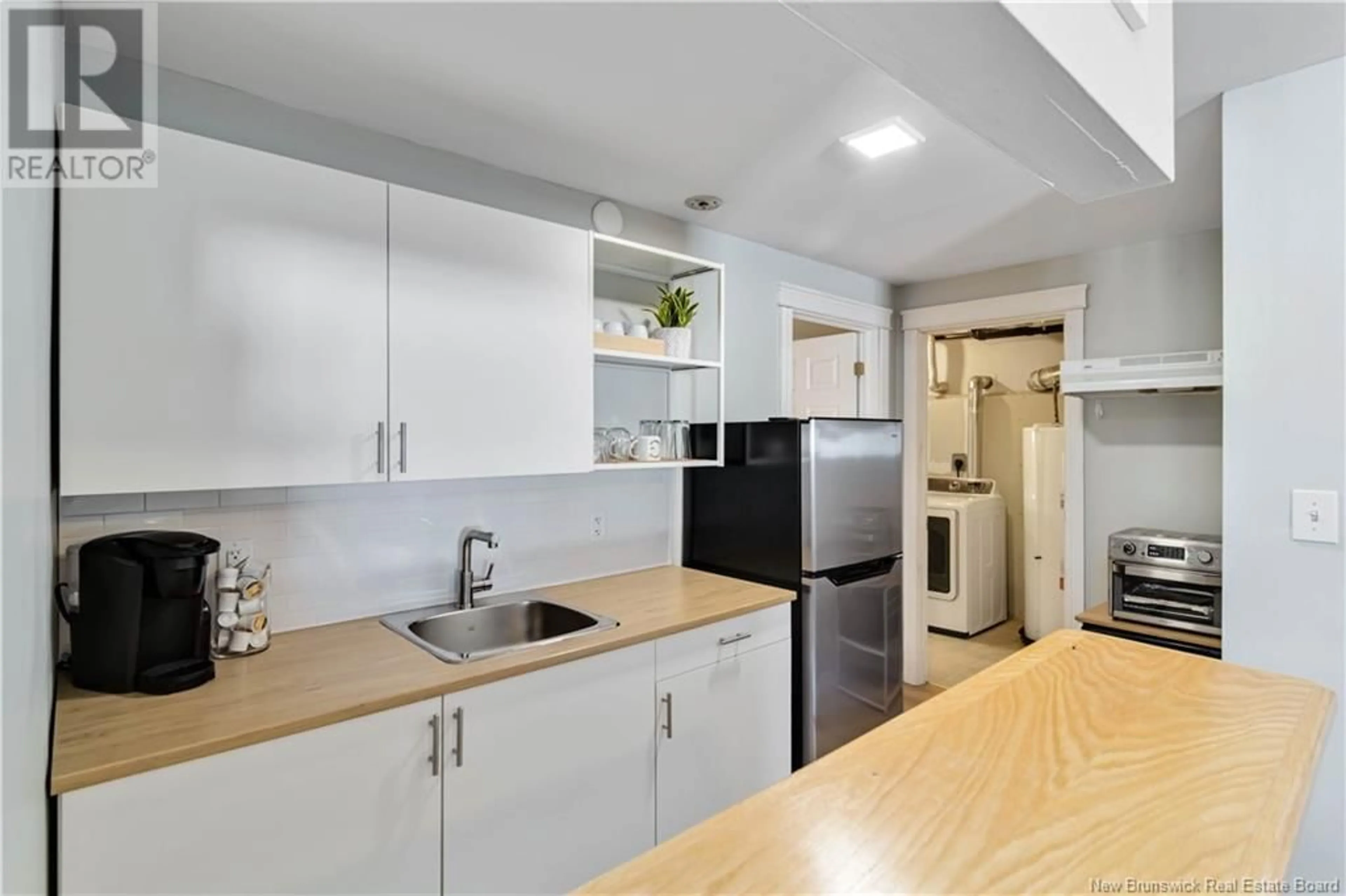 Standard kitchen, unknown for 1494 WOODSTOCK ROAD, Fredericton New Brunswick E3C1P3