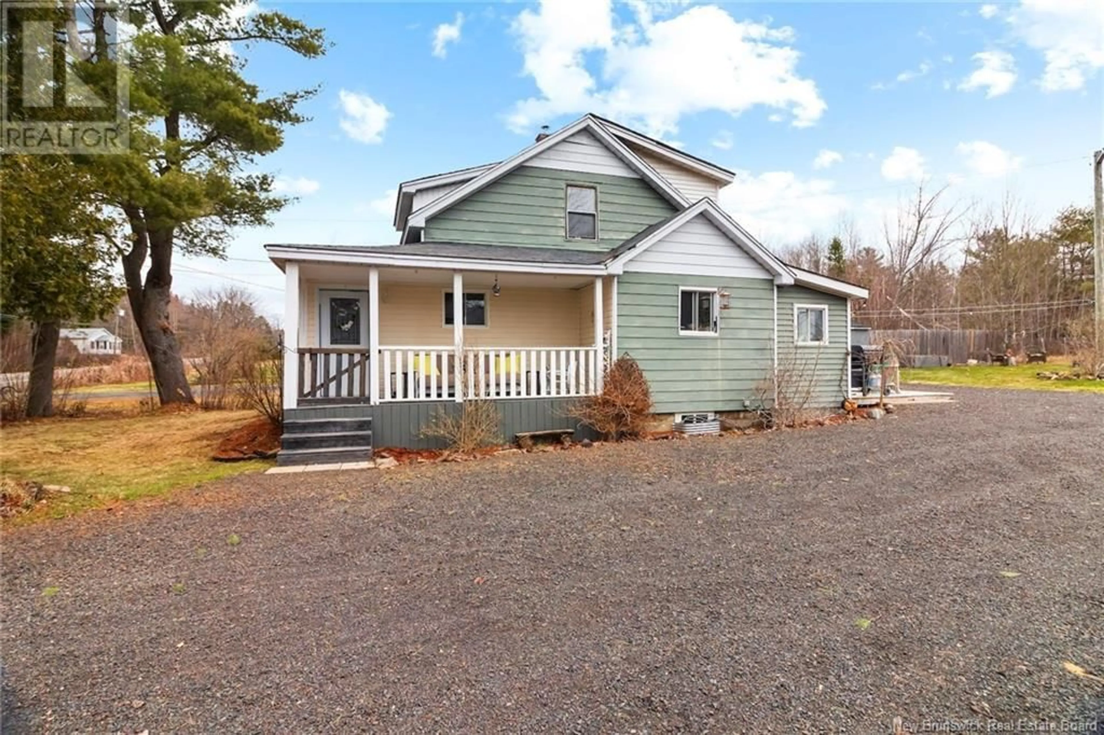 Home with vinyl exterior material, street for 892 PLEASANT DRIVE, Minto New Brunswick E4B3K1