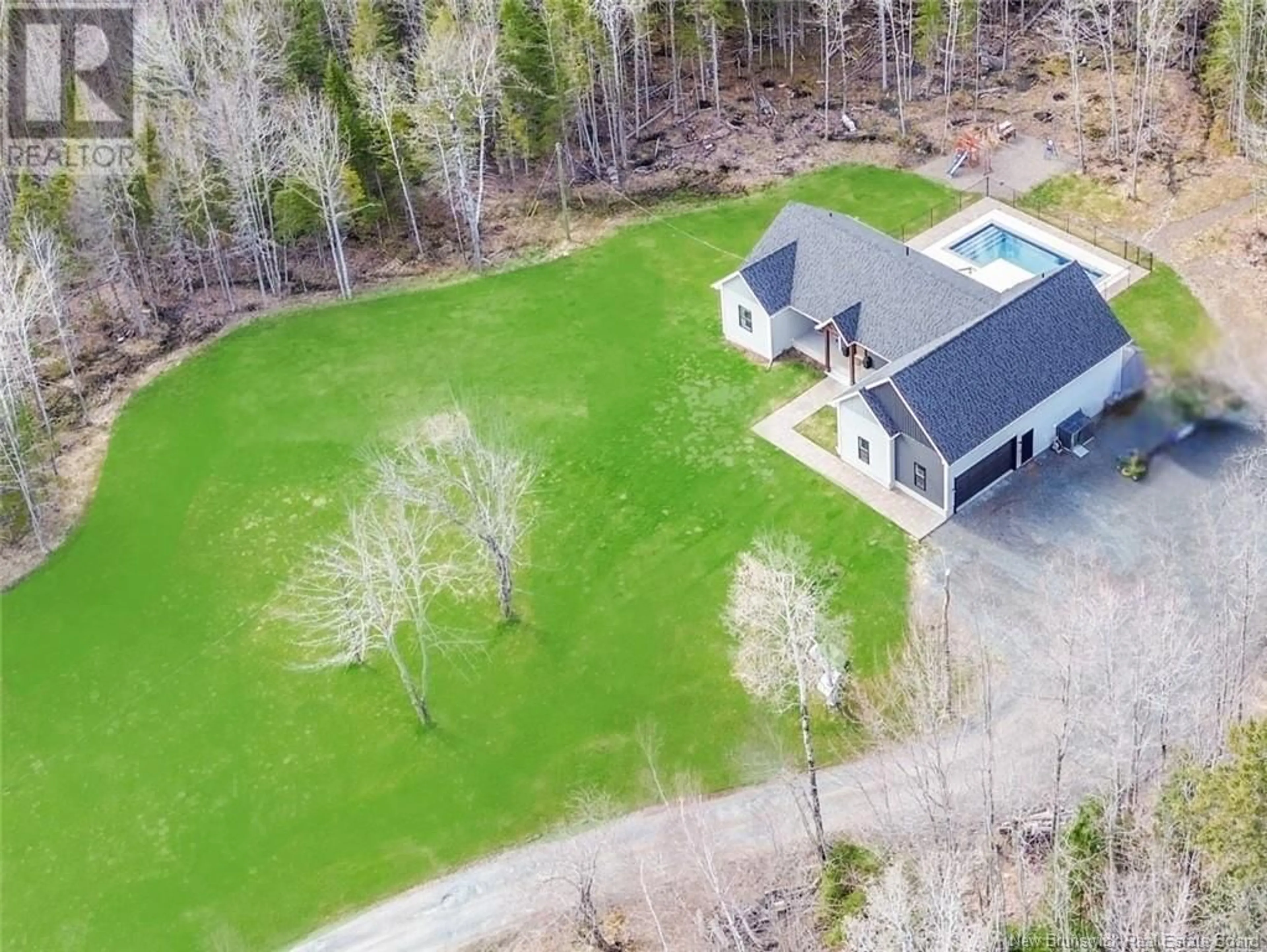 A pic from outside/outdoor area/front of a property/back of a property/a pic from drone, unknown for 1086 655 ROUTE ROUTE, Waasis New Brunswick E3B8W2