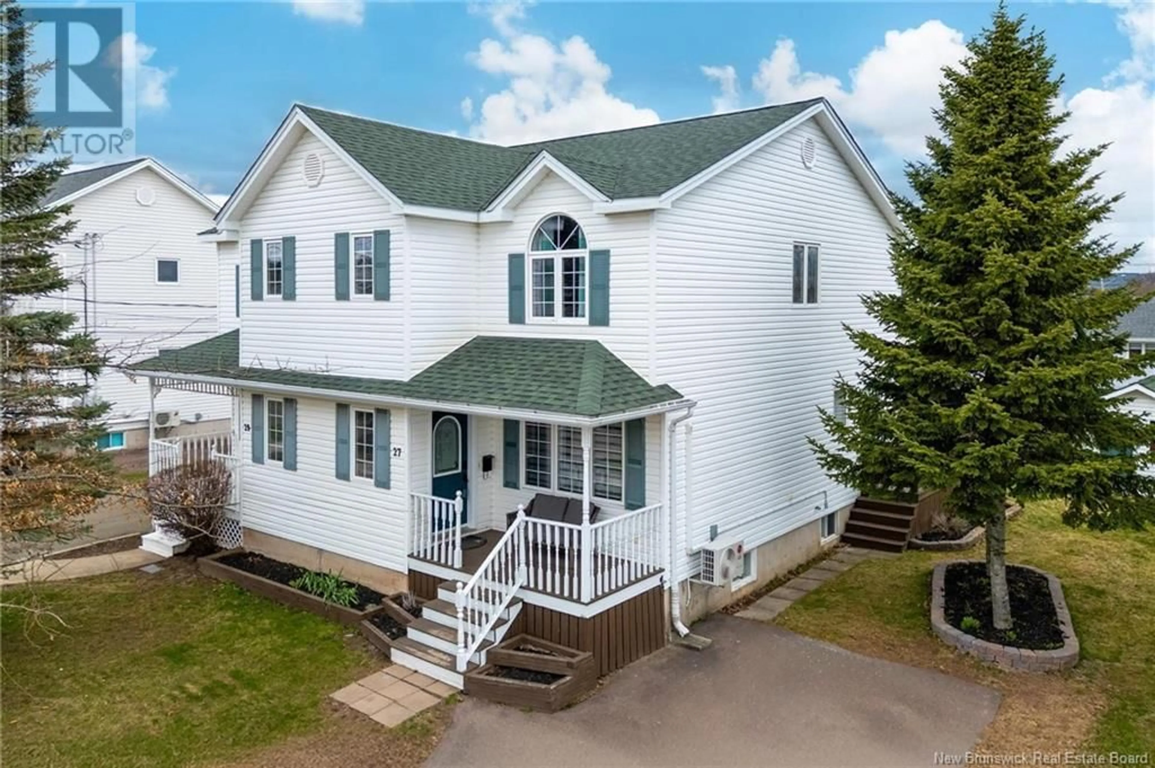 A pic from outside/outdoor area/front of a property/back of a property/a pic from drone, building for 27 MARTINDALE DRIVE, Moncton New Brunswick E1G2J4