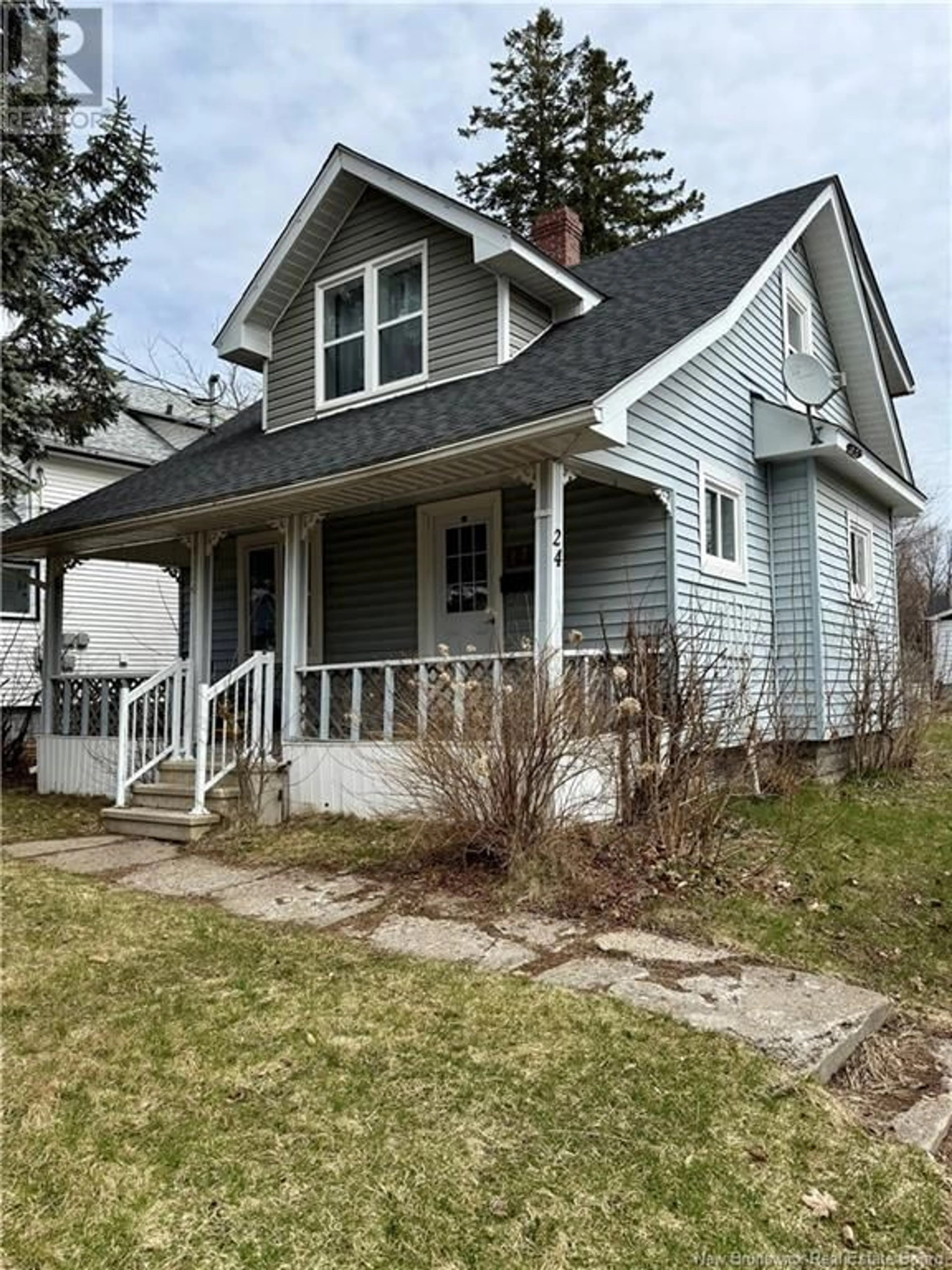 Home with vinyl exterior material, street for 24 BATH STREET, Moncton New Brunswick E1A4G1