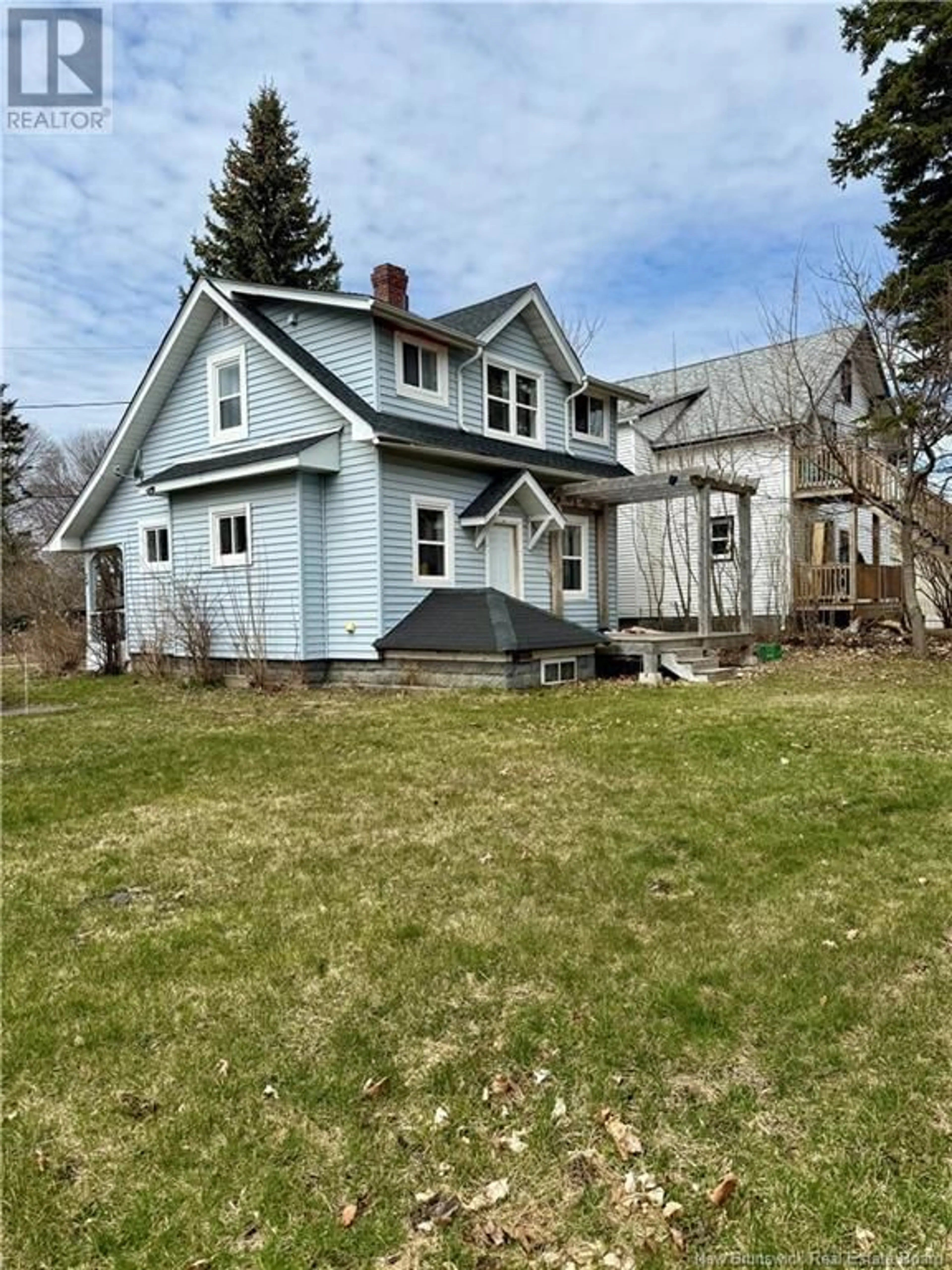 Home with vinyl exterior material, street for 24 BATH STREET, Moncton New Brunswick E1A4G1