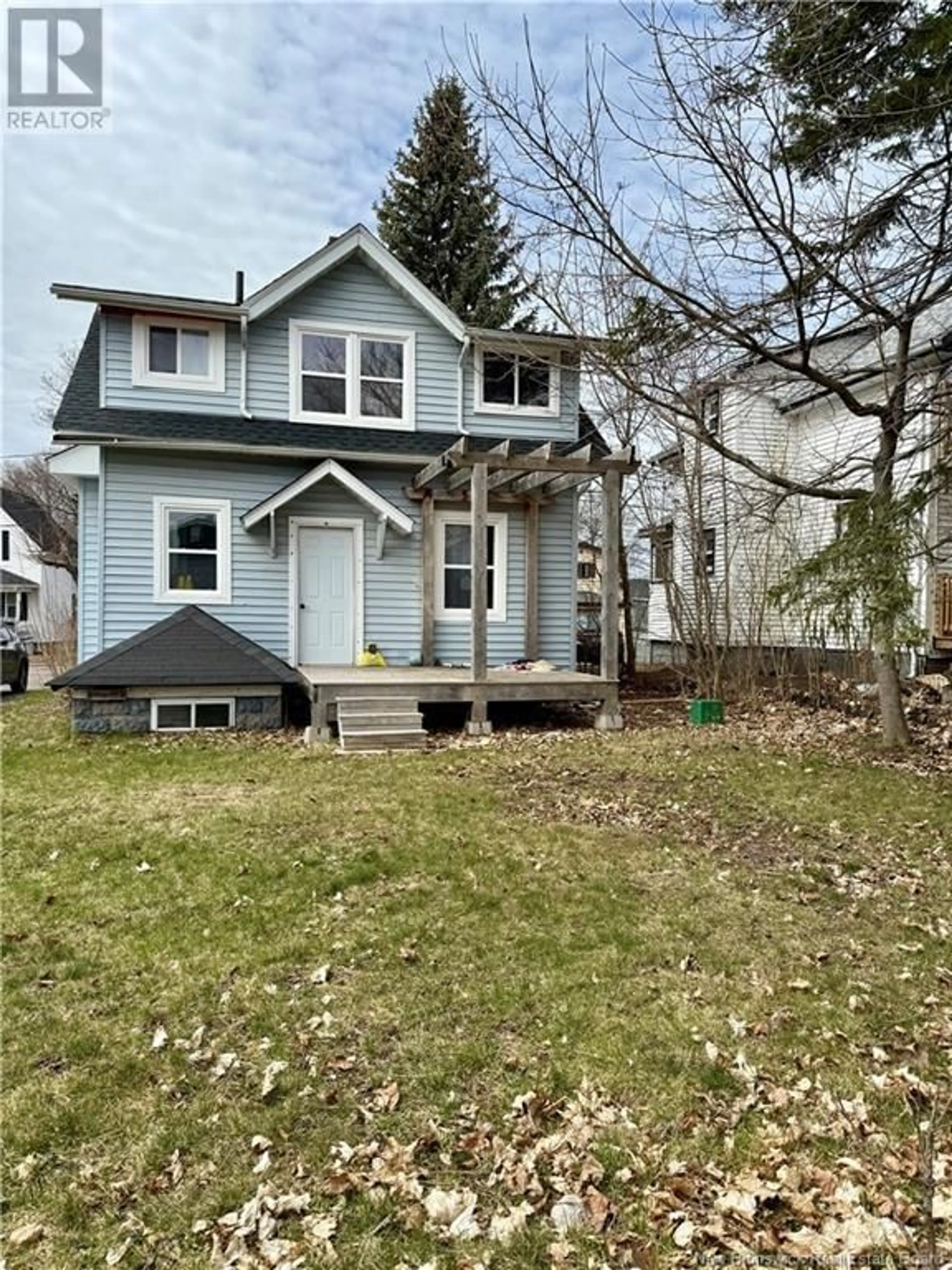 Home with vinyl exterior material, street for 24 BATH STREET, Moncton New Brunswick E1A4G1