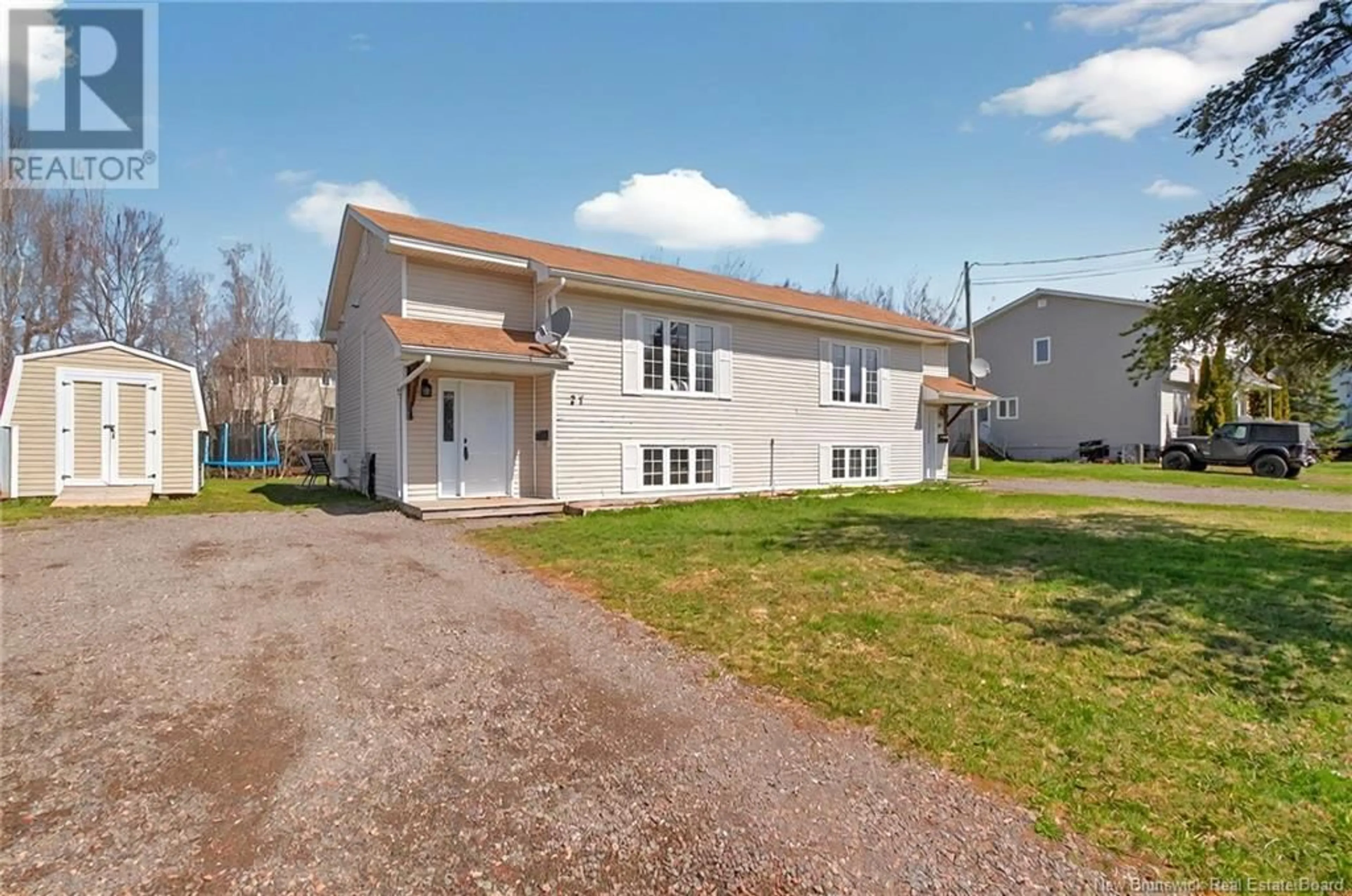 Unknown for 27 THADDEE STREET, Dieppe New Brunswick E1A6V4