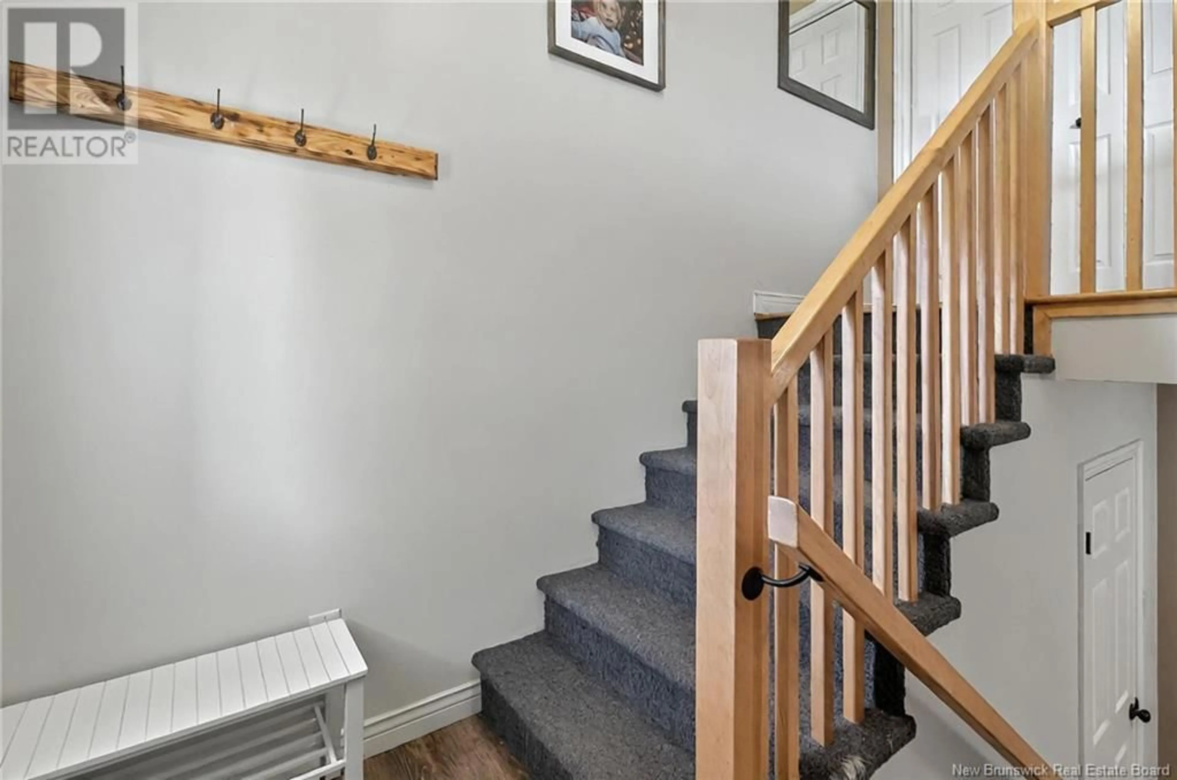 Stairs for 27 THADDEE STREET, Dieppe New Brunswick E1A6V4