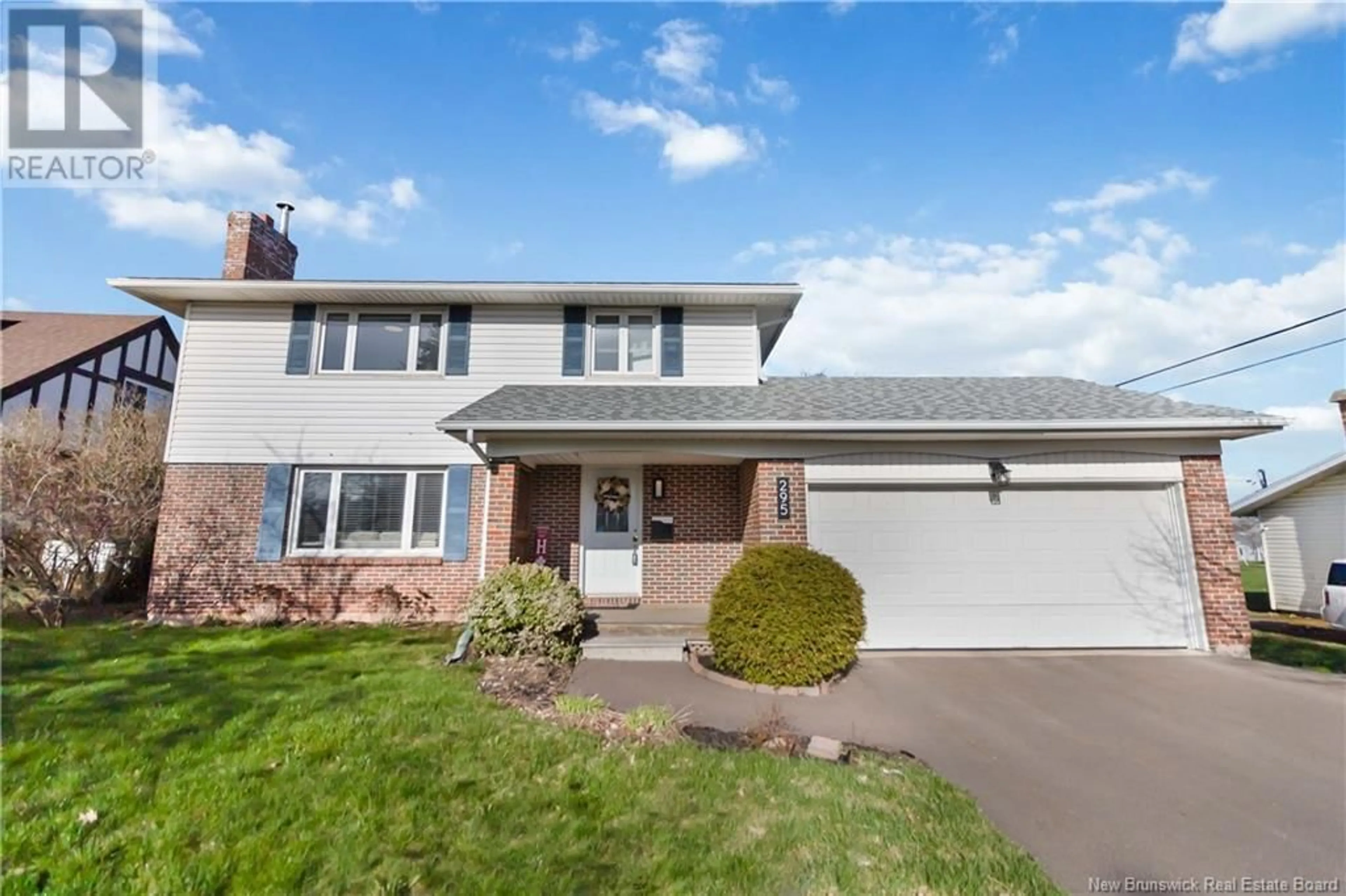 Home with vinyl exterior material, street for 295 ORLEANS, Dieppe New Brunswick E1A1W8