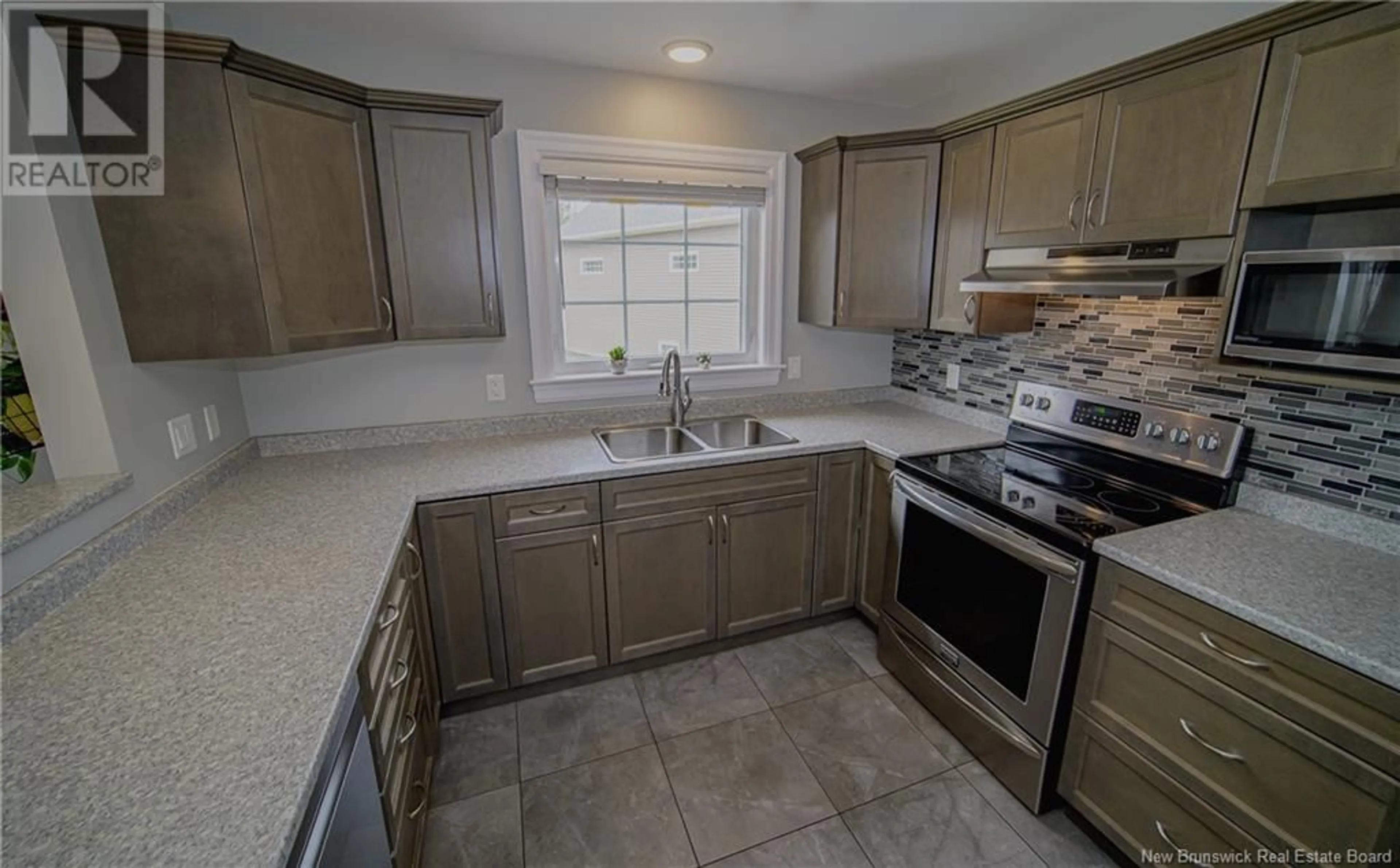 Standard kitchen, ceramic/tile floor for 27 AUGUSTA CLOSE, Fredericton New Brunswick E3B0M7