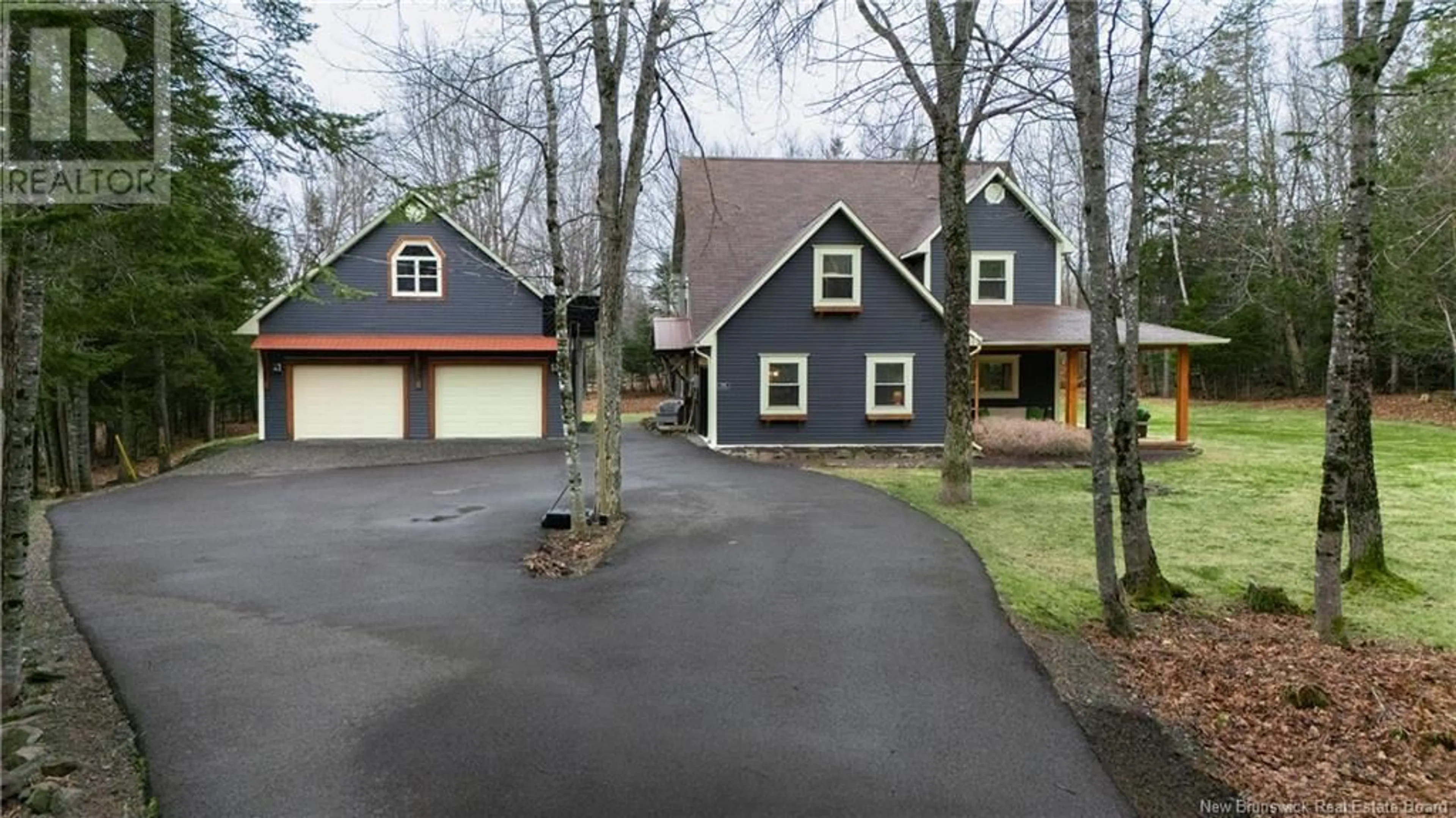 Home with vinyl exterior material, street for 18 ROBBY STREET, Douglas New Brunswick E3A8B4