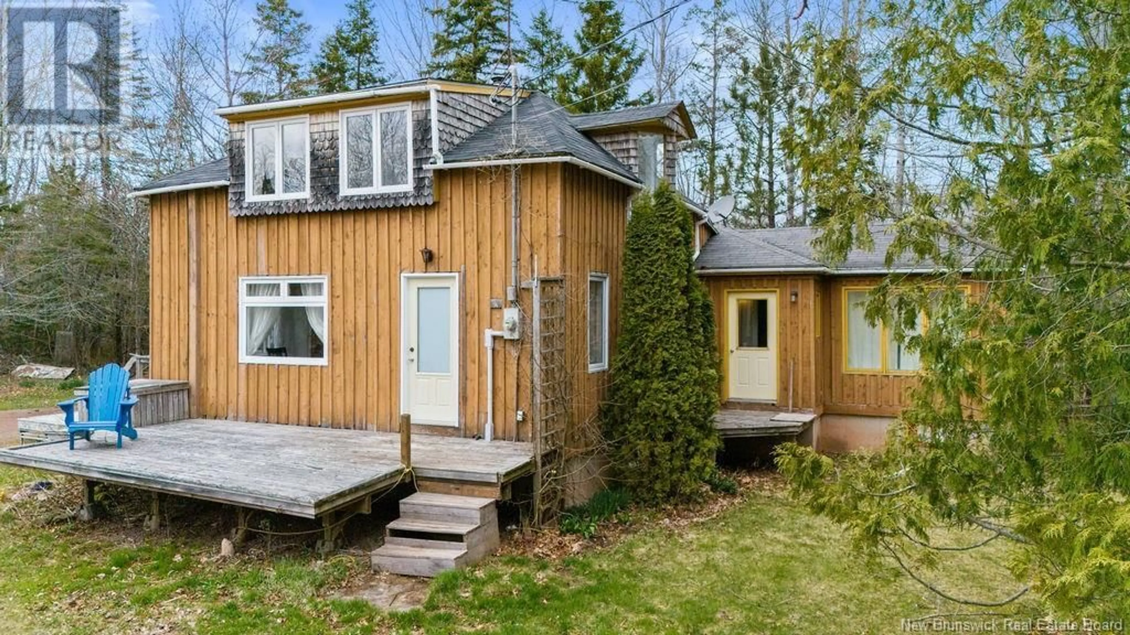 Home with vinyl exterior material, street for 2431 ROUTE 950, Shemogue New Brunswick E4N2S3