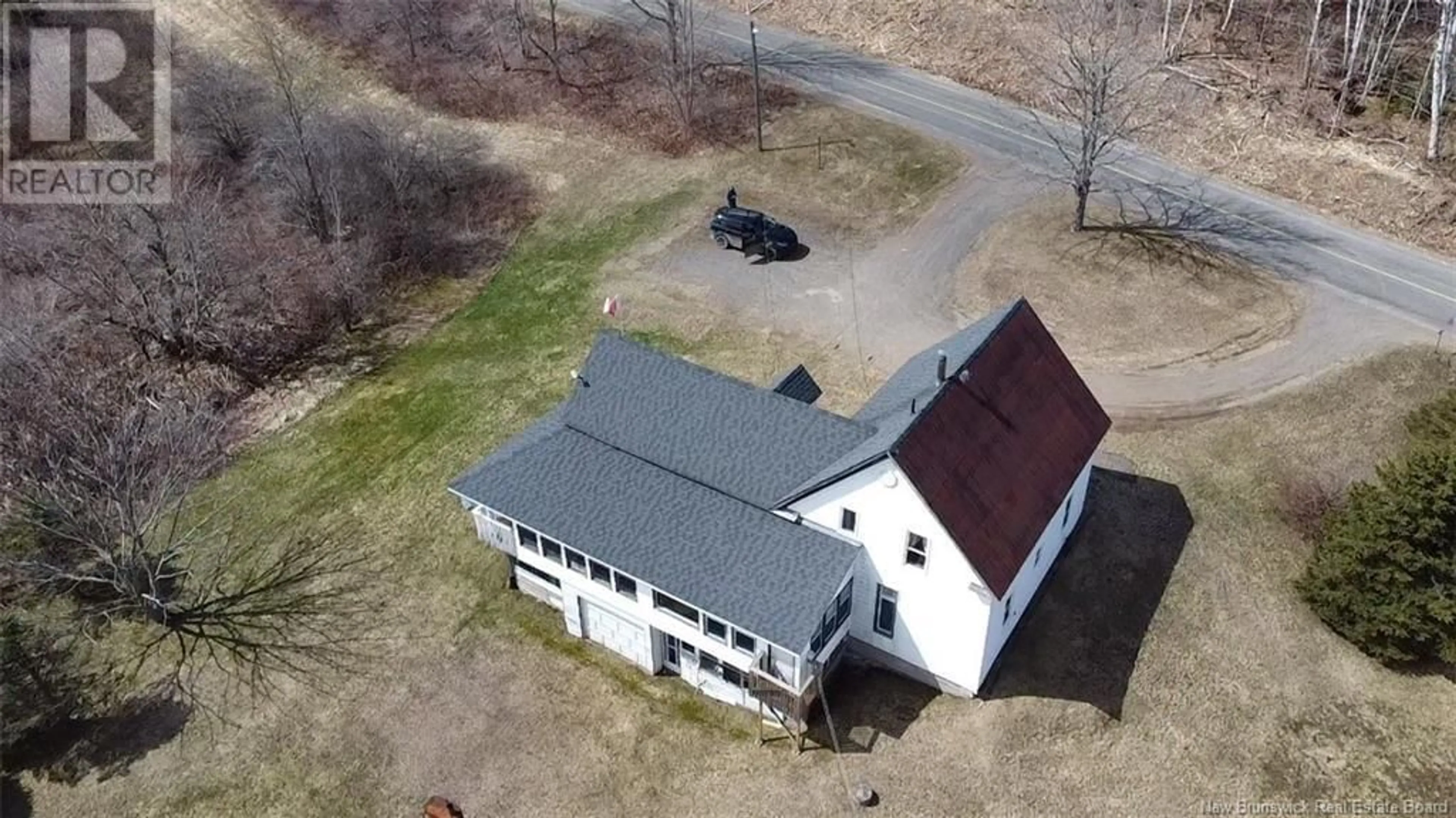 A pic from outside/outdoor area/front of a property/back of a property/a pic from drone, building for 2141 635 ROUTE ROUTE, Magaguadavic New Brunswick E6K1E3