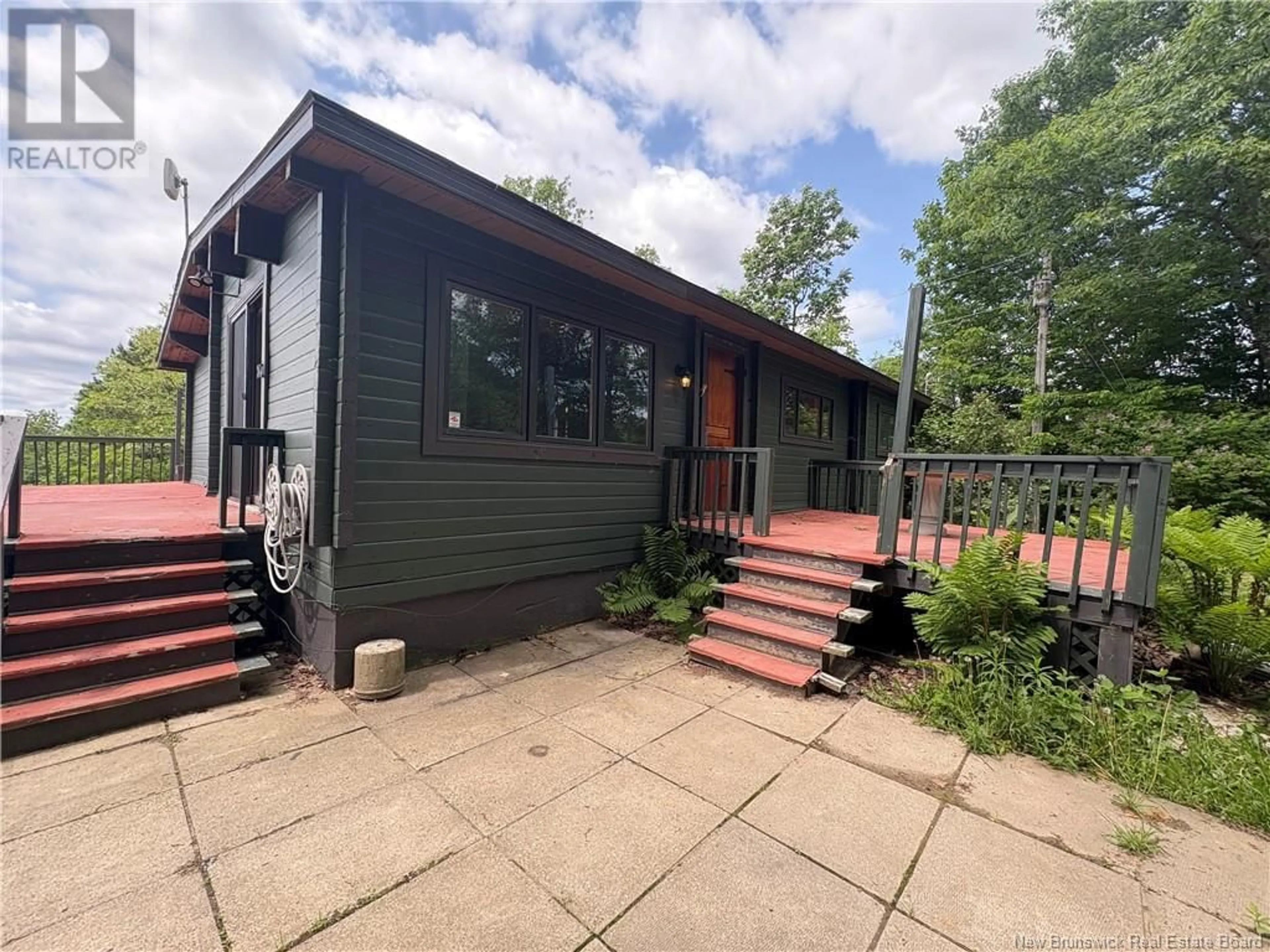Home with vinyl exterior material, unknown for 3782 ROUTE 105, Bear Island New Brunswick E6L1J9