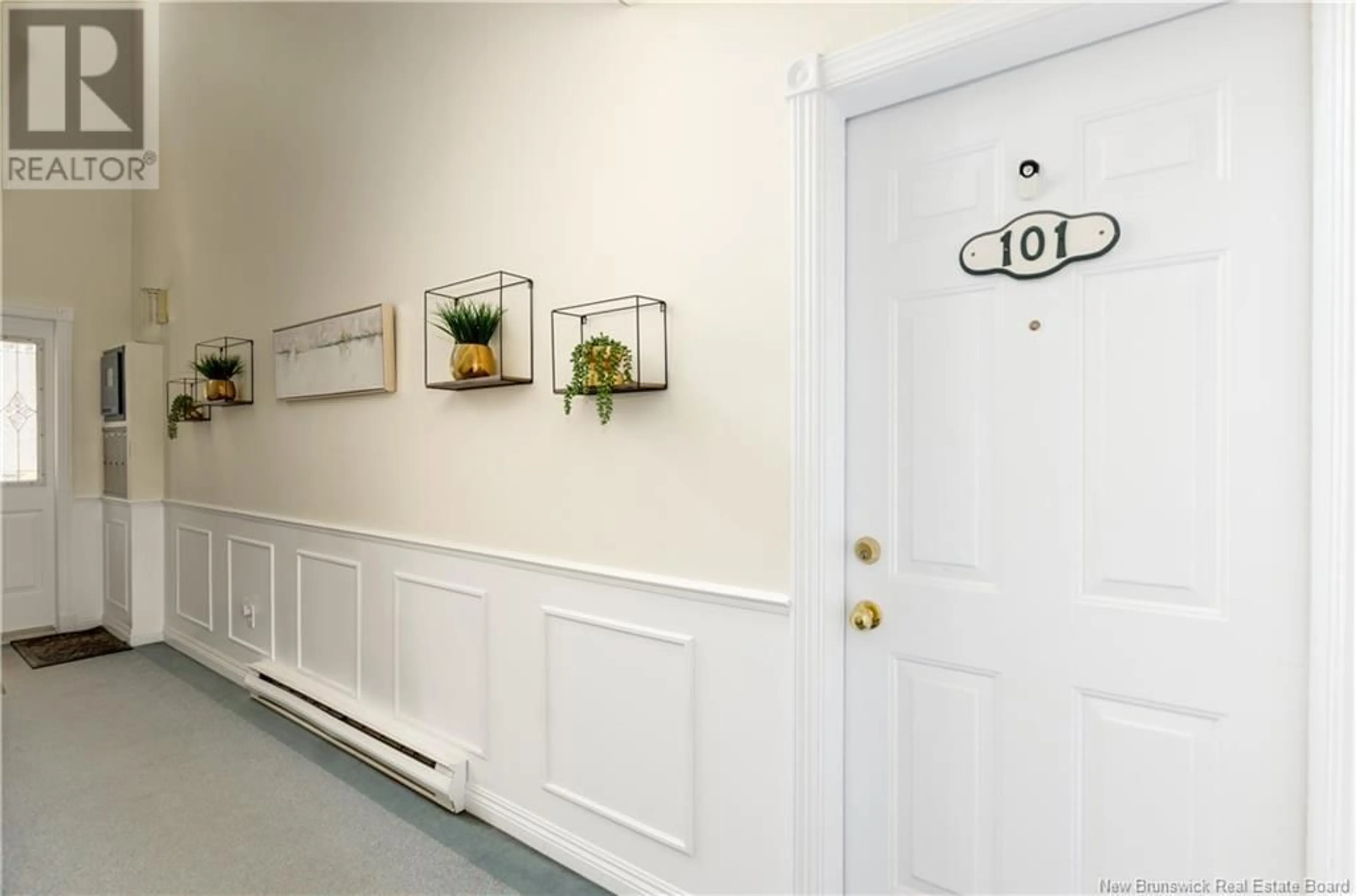Indoor foyer for 101 - 20 WINTER AVENUE, Moncton New Brunswick E1C9V6