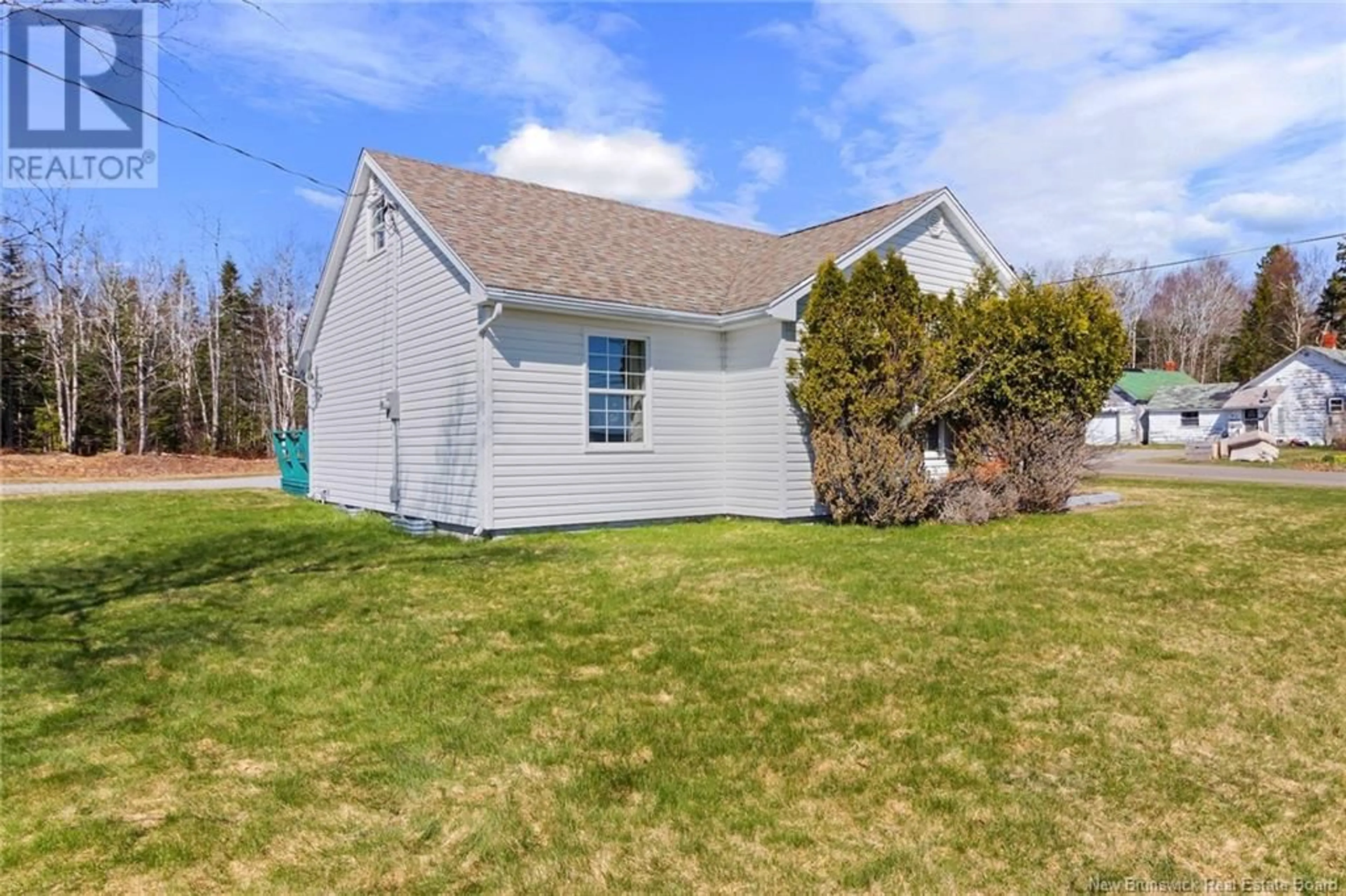 Home with vinyl exterior material, street for 3 WHITTAKER ROAD, Hoyt New Brunswick E5L2B3