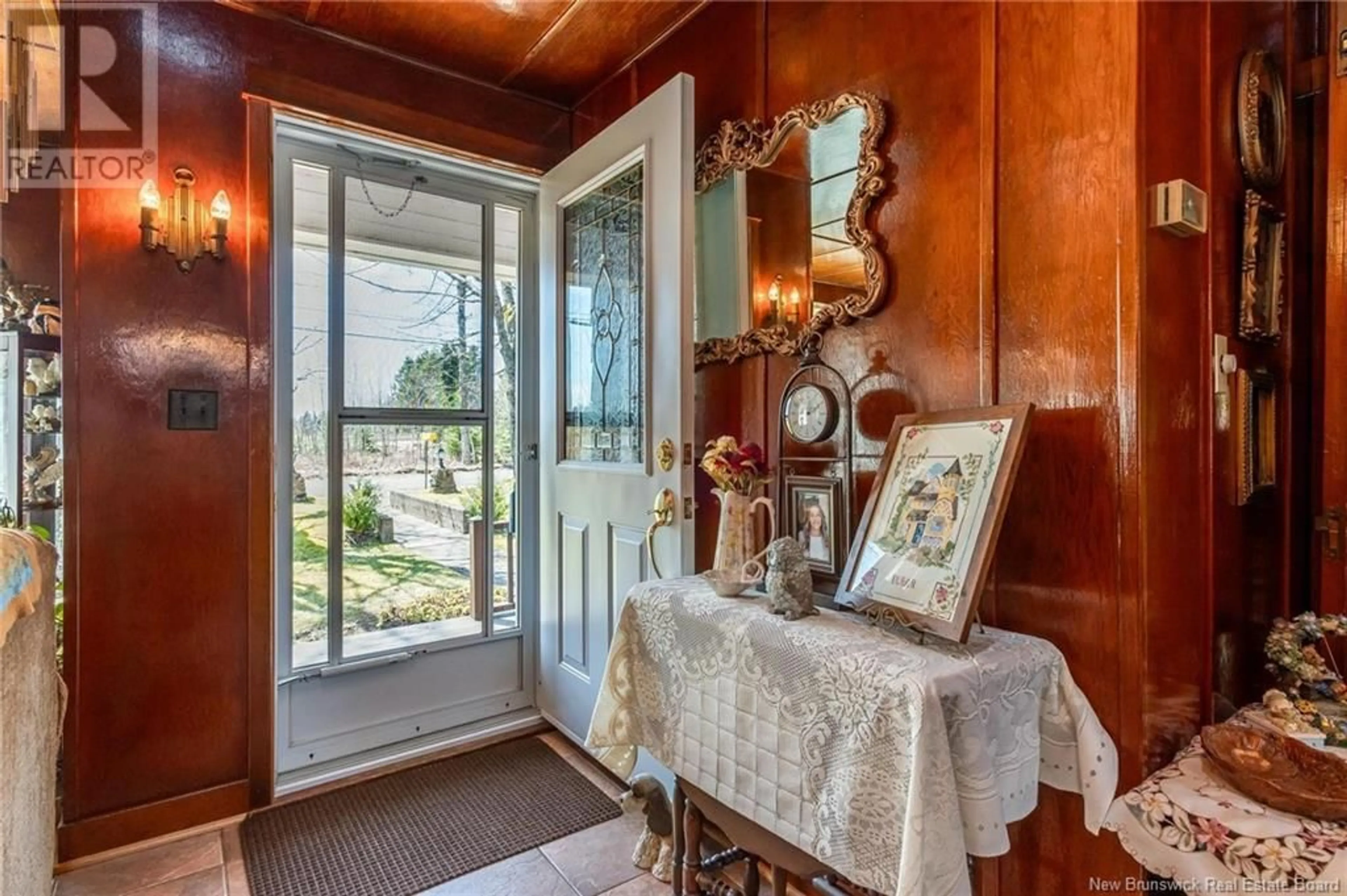 Indoor entryway for 127 MCKAY LOOP ROAD, Pennfield New Brunswick E5H2L1