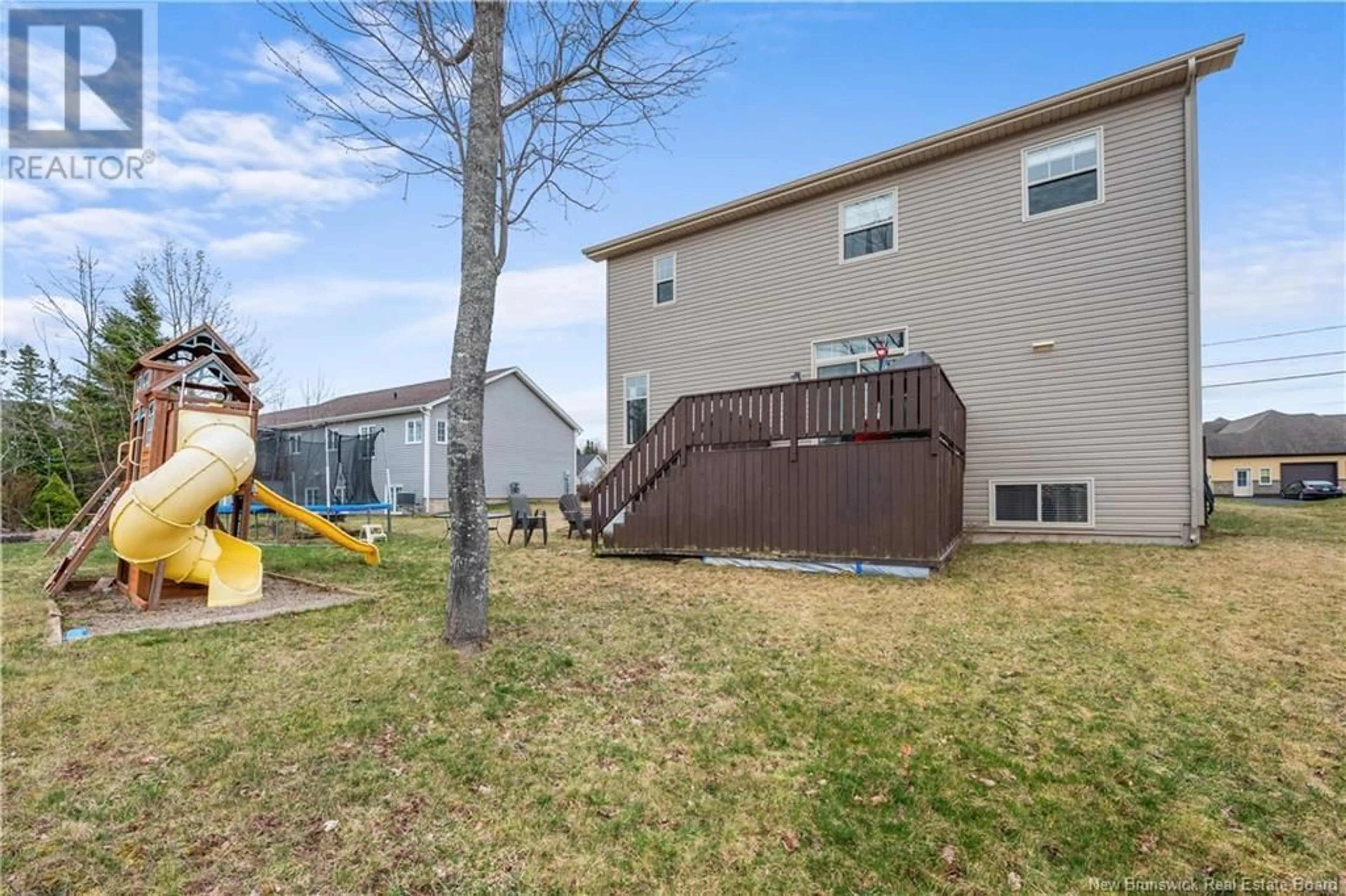 Patio, street for 130 RUE LAROCHELLE RUE, Dieppe New Brunswick E1A8Y5