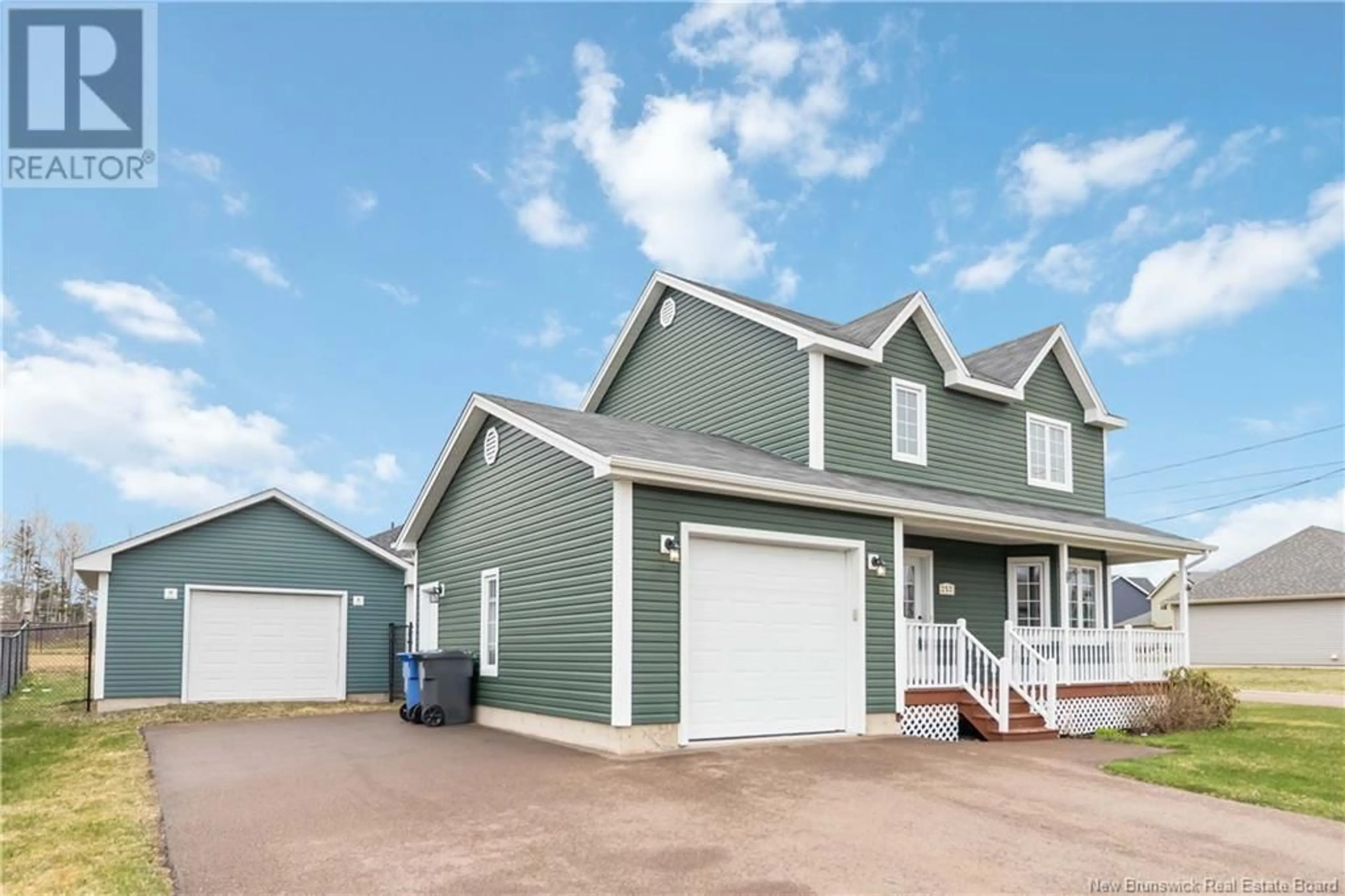 Home with vinyl exterior material, street for 252 CHATELLERAULT, Shediac New Brunswick E4P0L2