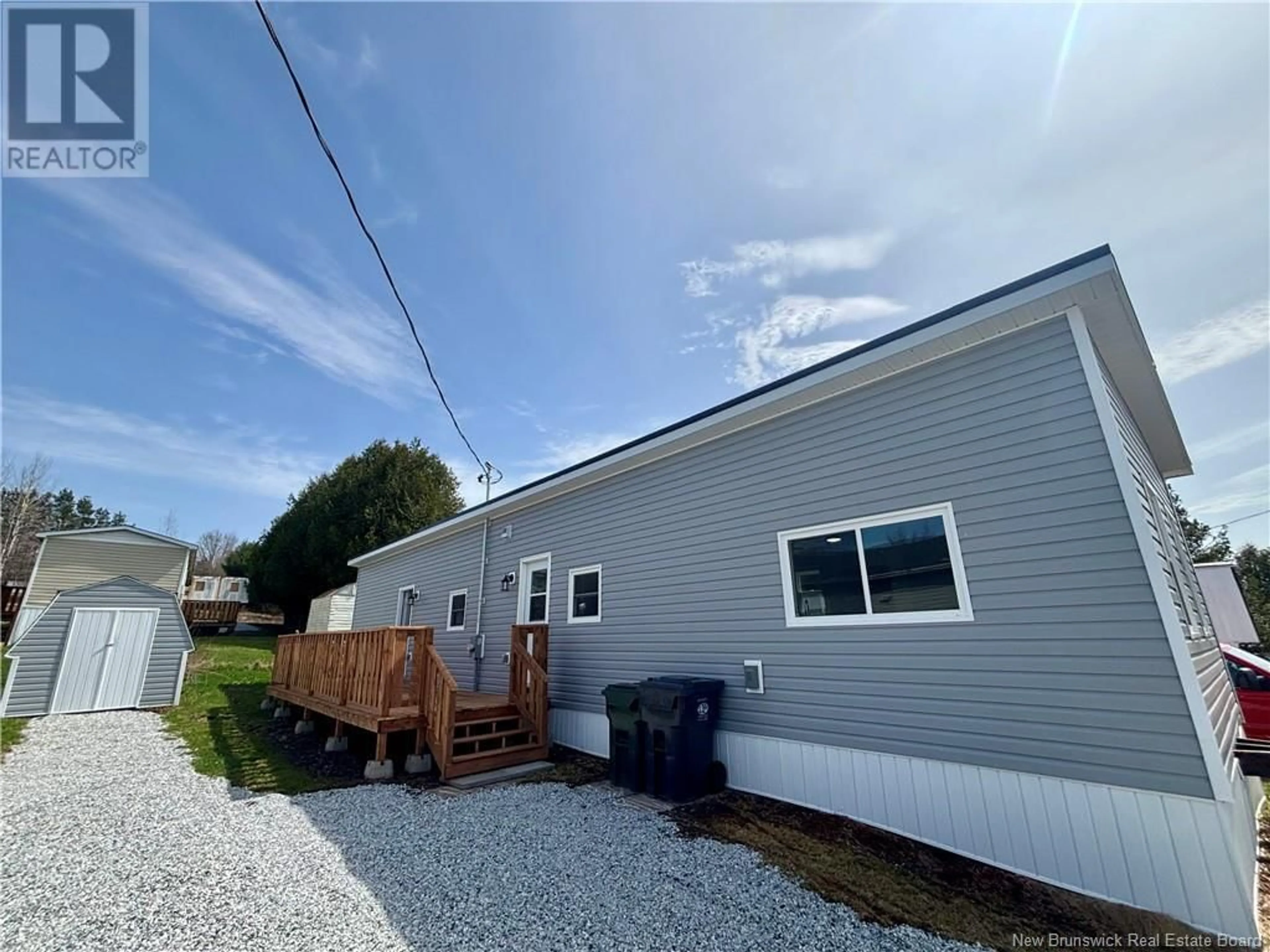 Home with vinyl exterior material, unknown for 9 FIRST STREET, Hampton New Brunswick E5N5T3