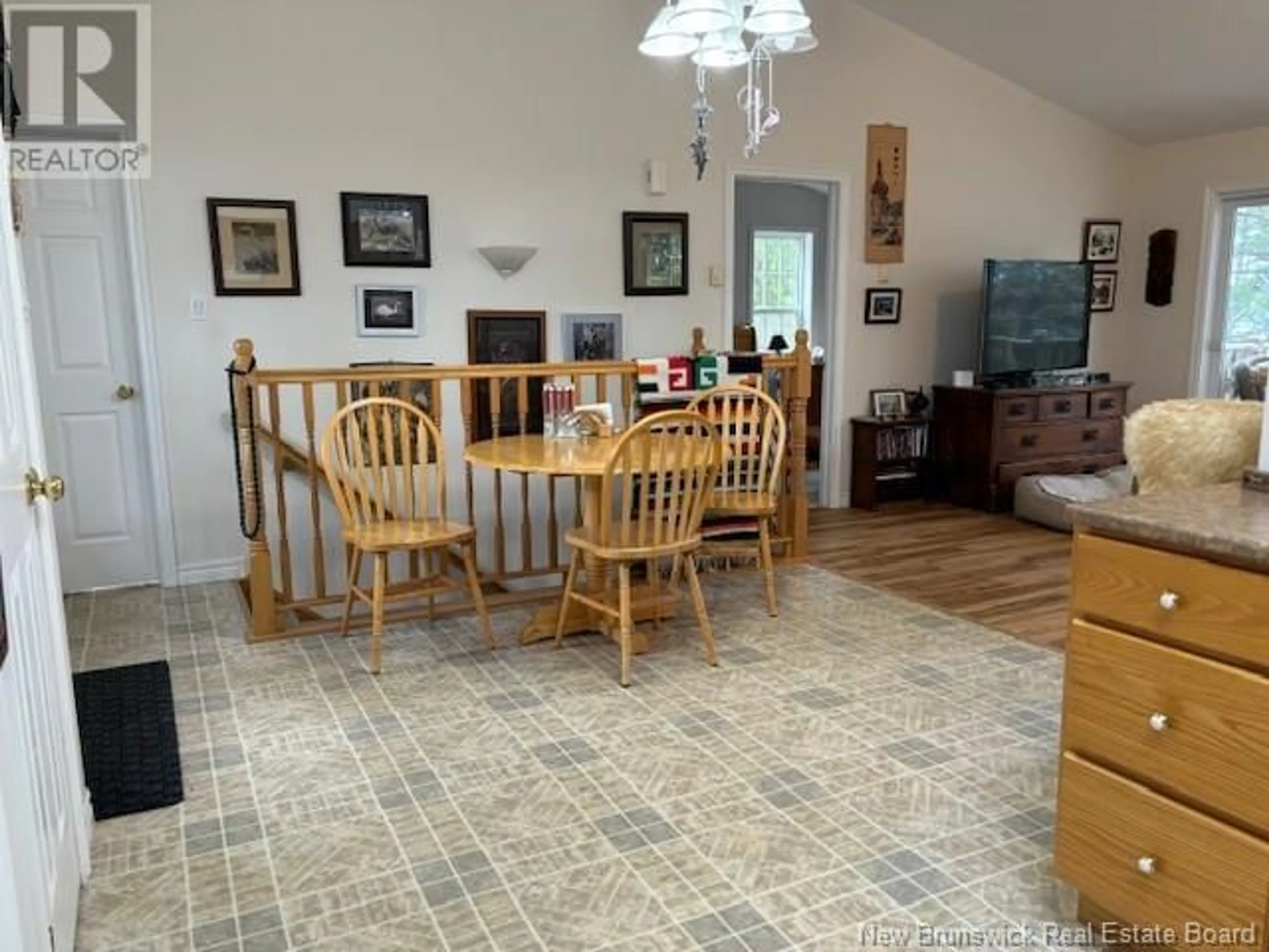 Dining room, ceramic/tile floor for 16 PHYLLIS LANE, Wickham New Brunswick E5T1L3