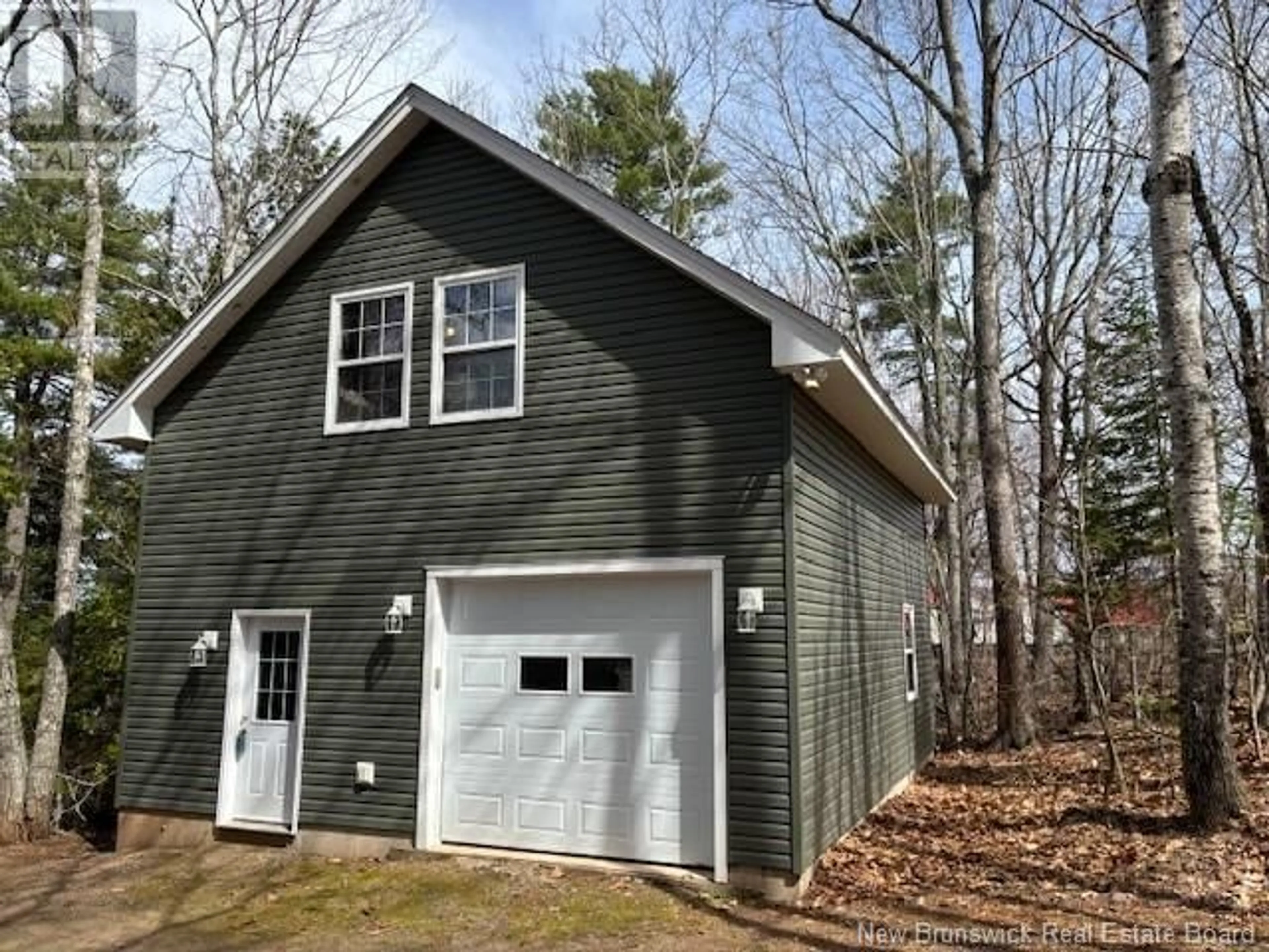 Indoor garage for 16 PHYLLIS LANE, Wickham New Brunswick E5T1L3