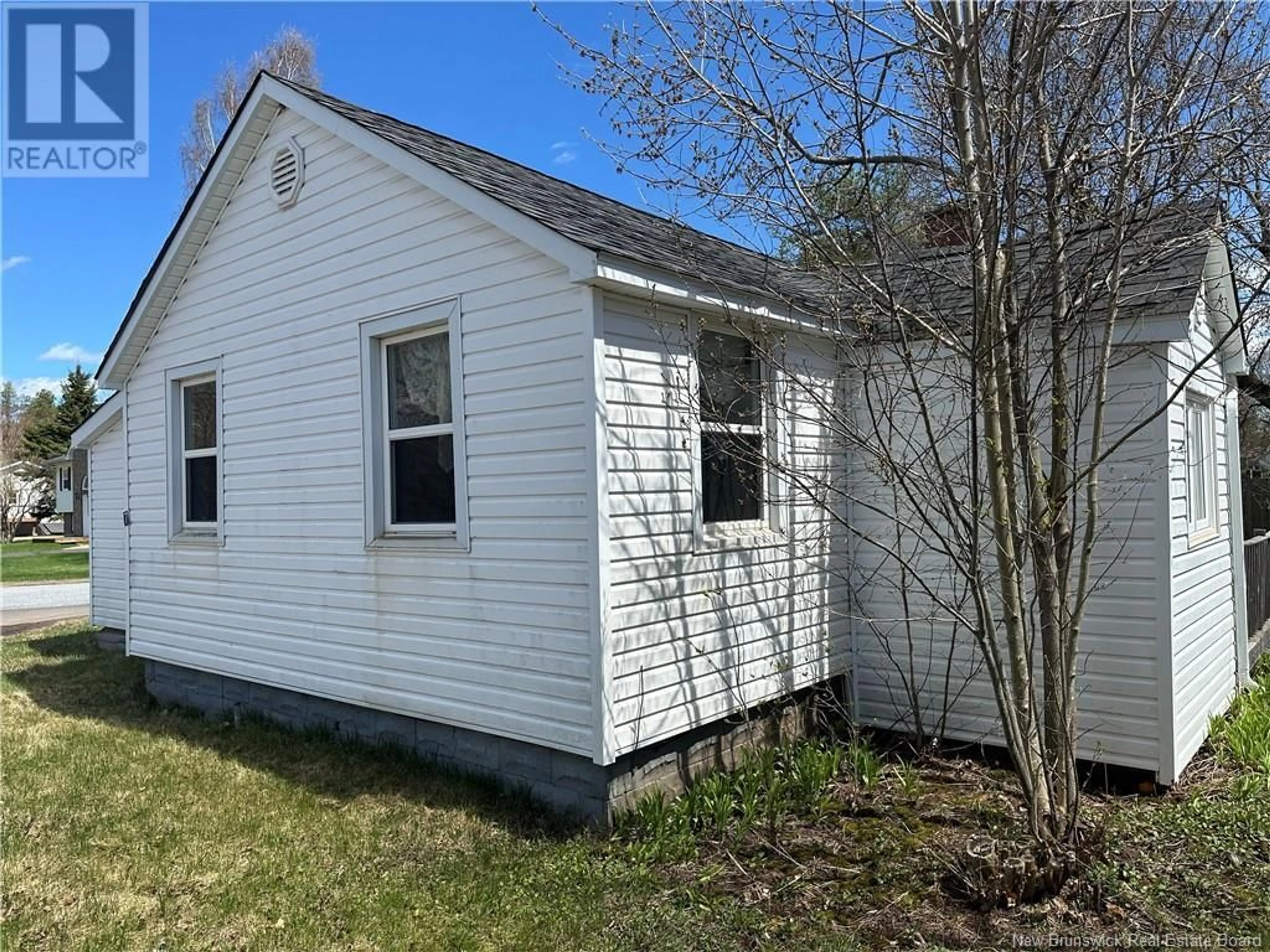 Shed for 7 HARDING AVENUE, Sussex Corner New Brunswick E4E3B1