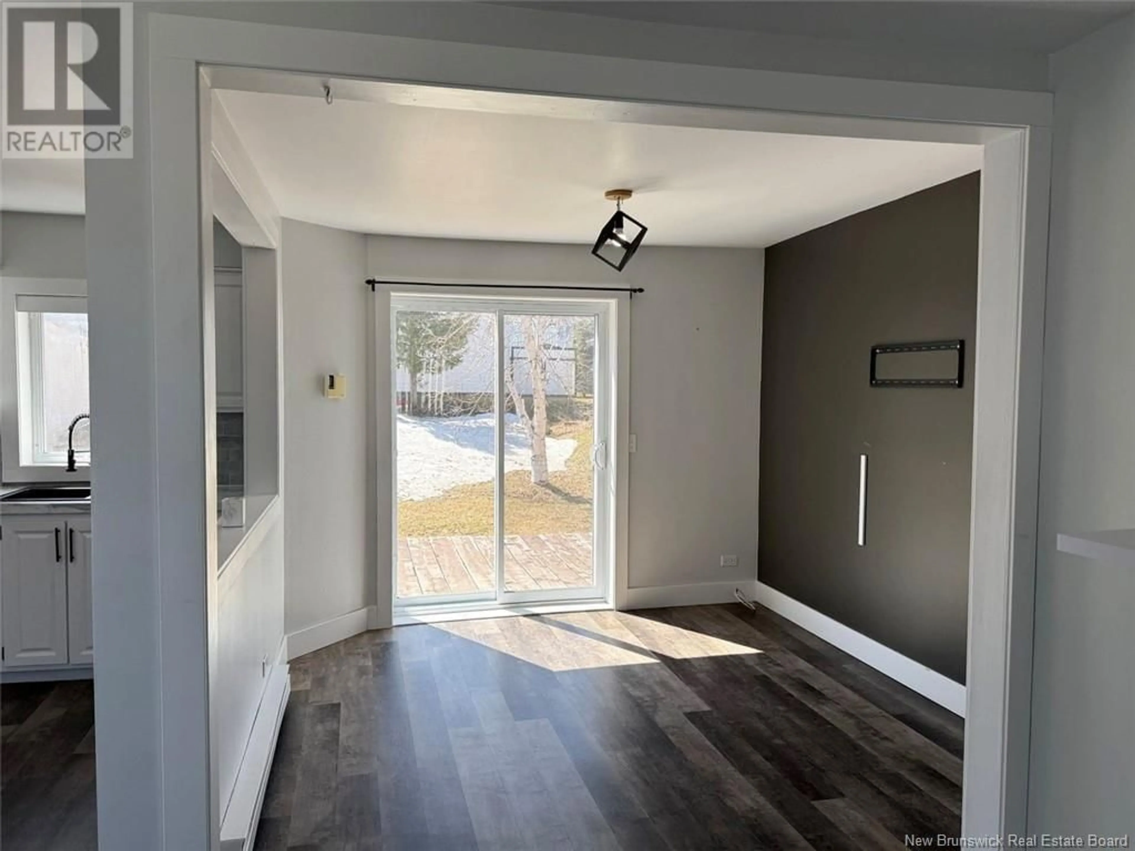 Indoor entryway for 21 LYNCH STREET, Saint-Quentin New Brunswick E8A1T4