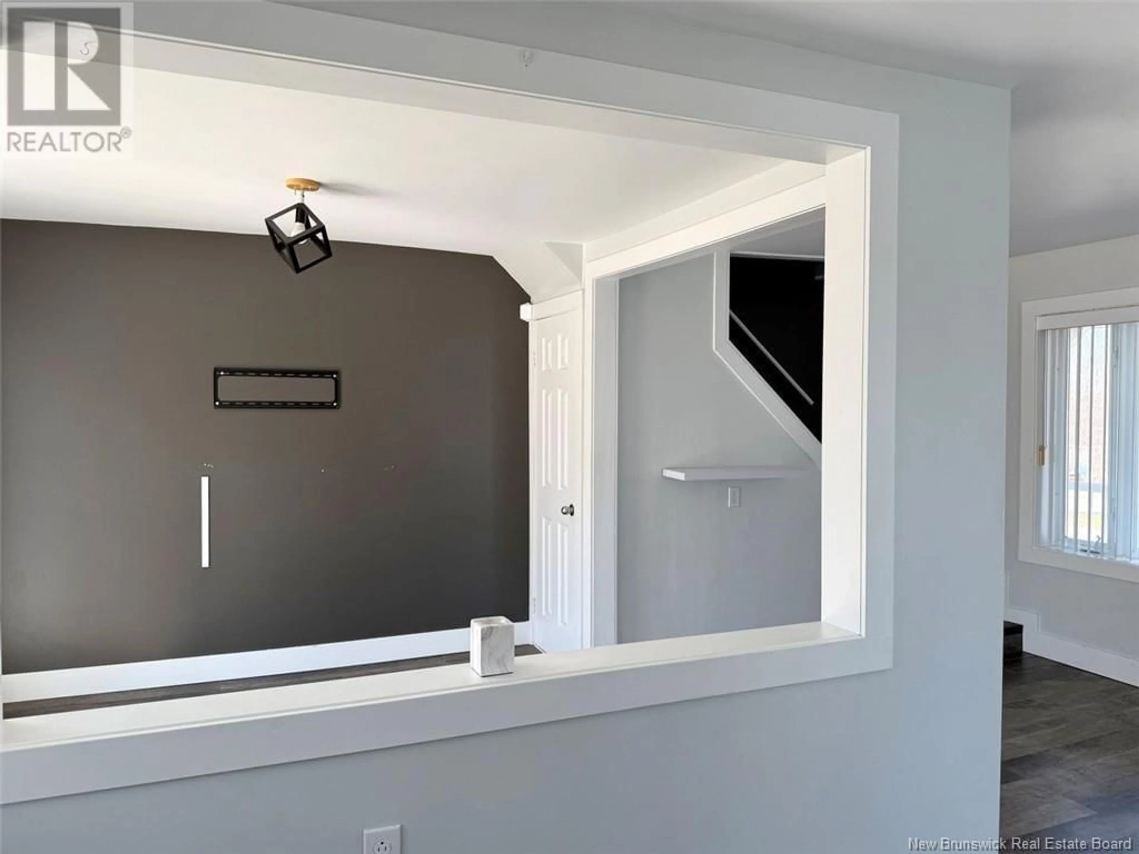 Indoor entryway for 21 LYNCH STREET, Saint-Quentin New Brunswick E8A1T4