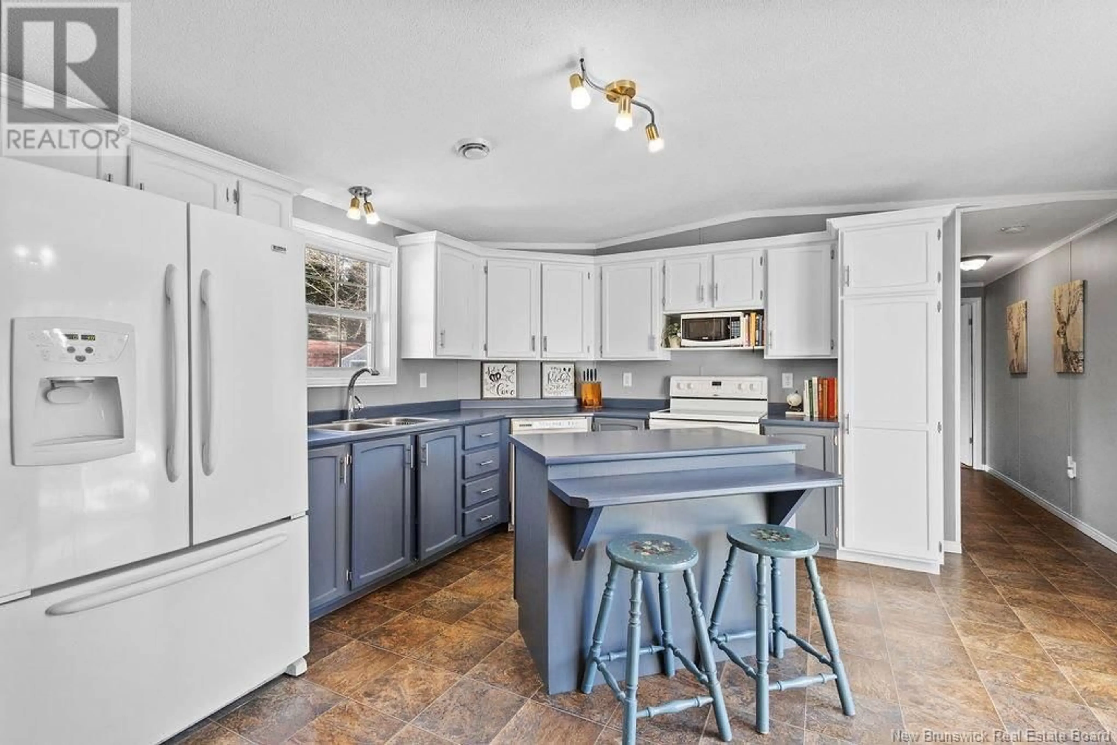 Open concept kitchen, ceramic/tile floor for 863 HWY 425, Whitney New Brunswick E1V4K2
