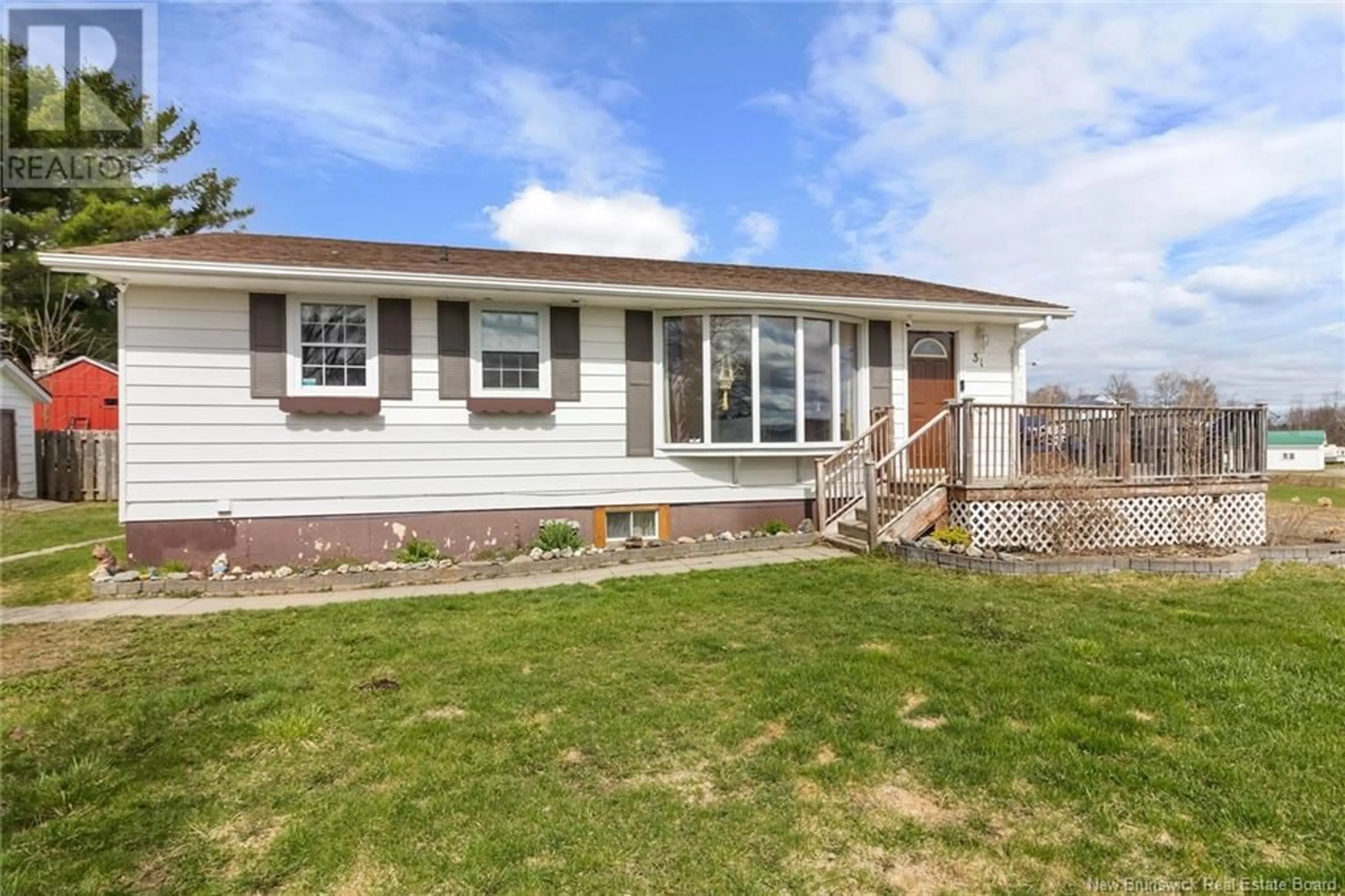 Home with vinyl exterior material, unknown for 31 PUGSLEY STREET, Nackawic New Brunswick E6G1B4