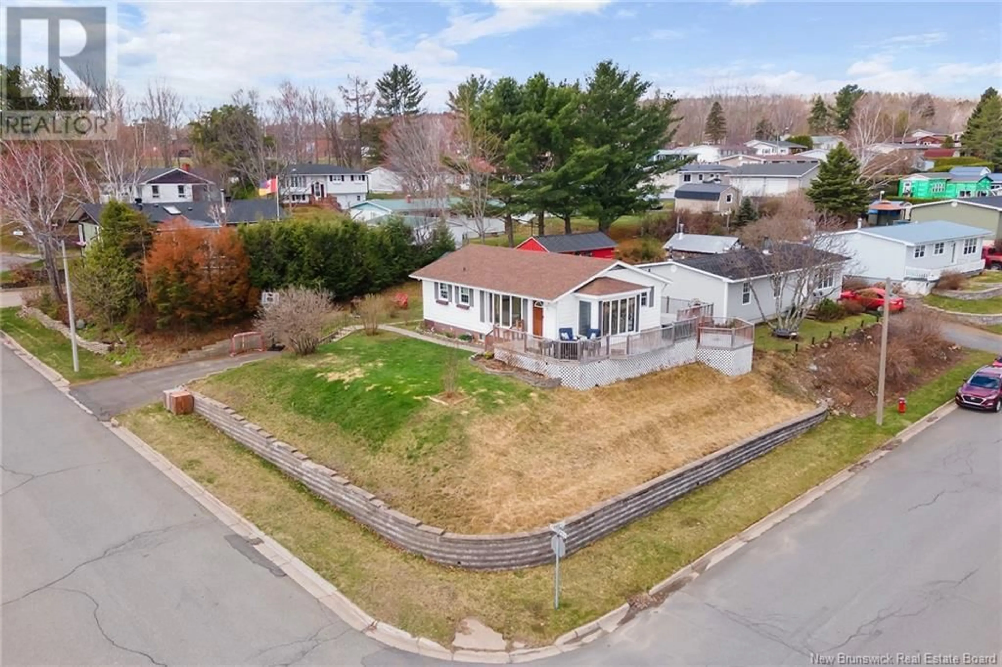 A pic from outside/outdoor area/front of a property/back of a property/a pic from drone, street for 31 PUGSLEY STREET, Nackawic New Brunswick E6G1B4