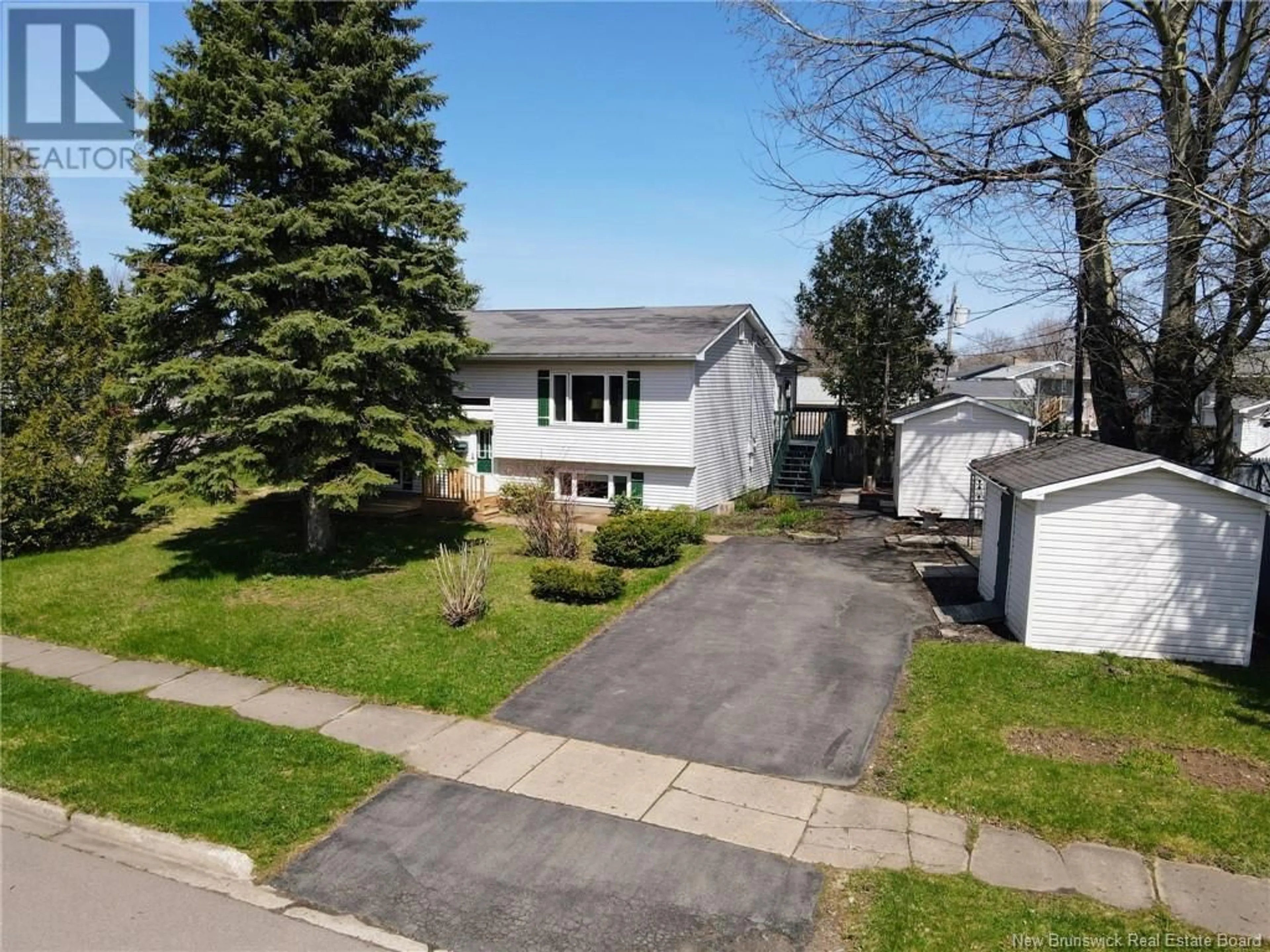 Unknown for 79 AUTUMN TERRACE, Moncton New Brunswick E1C8Y3